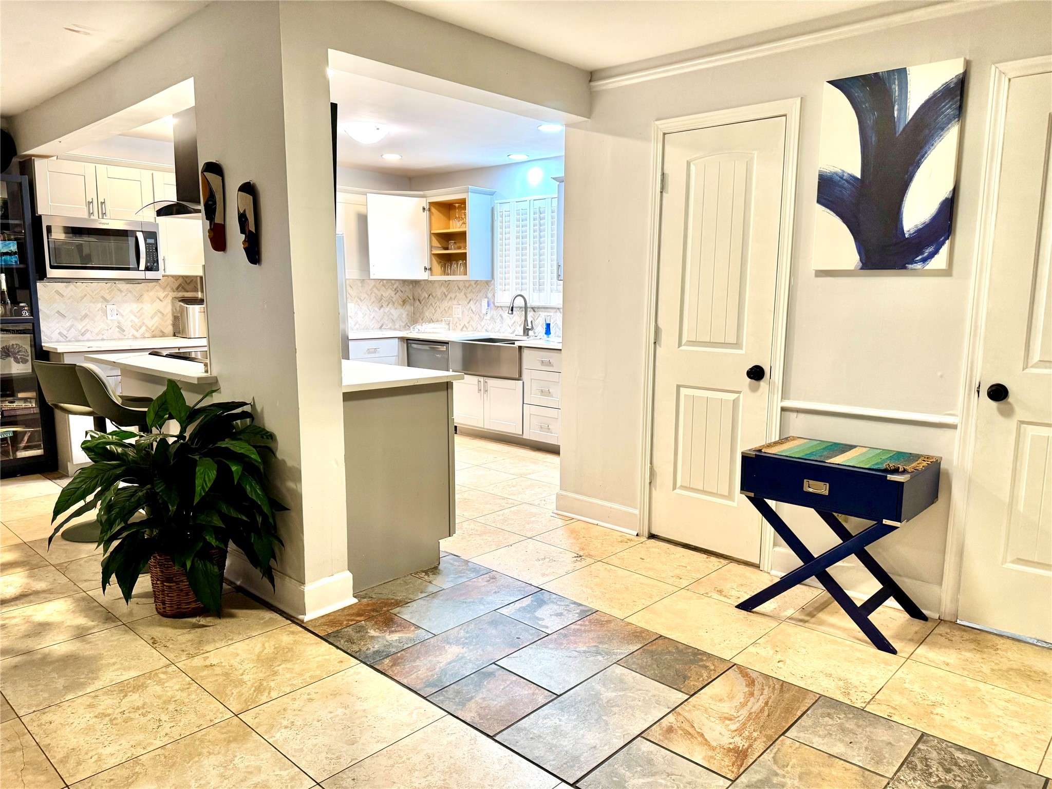 6744 Lawndale Street 2 Property Photo 3