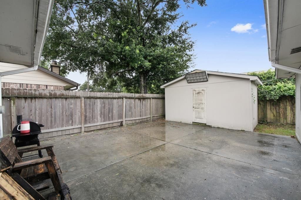 2811 Broad Haven Drive Property Photo 6