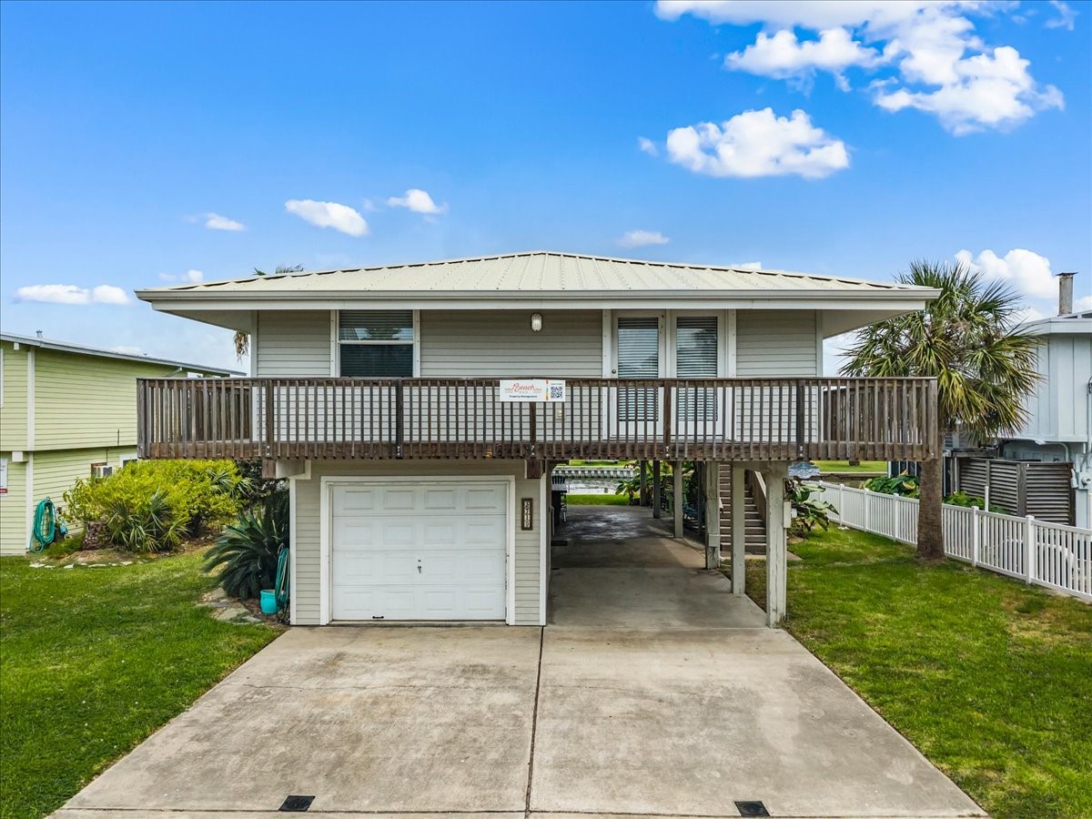 3719 Brewster Key Property Photo 4