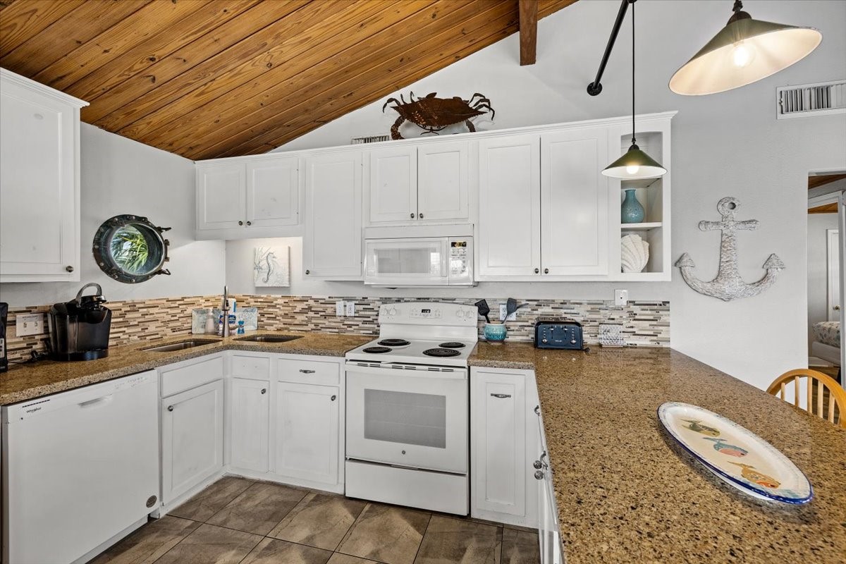 3719 Brewster Key Property Photo 11