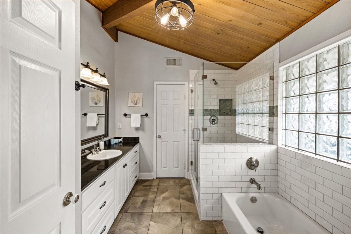 3719 Brewster Key Property Photo 16