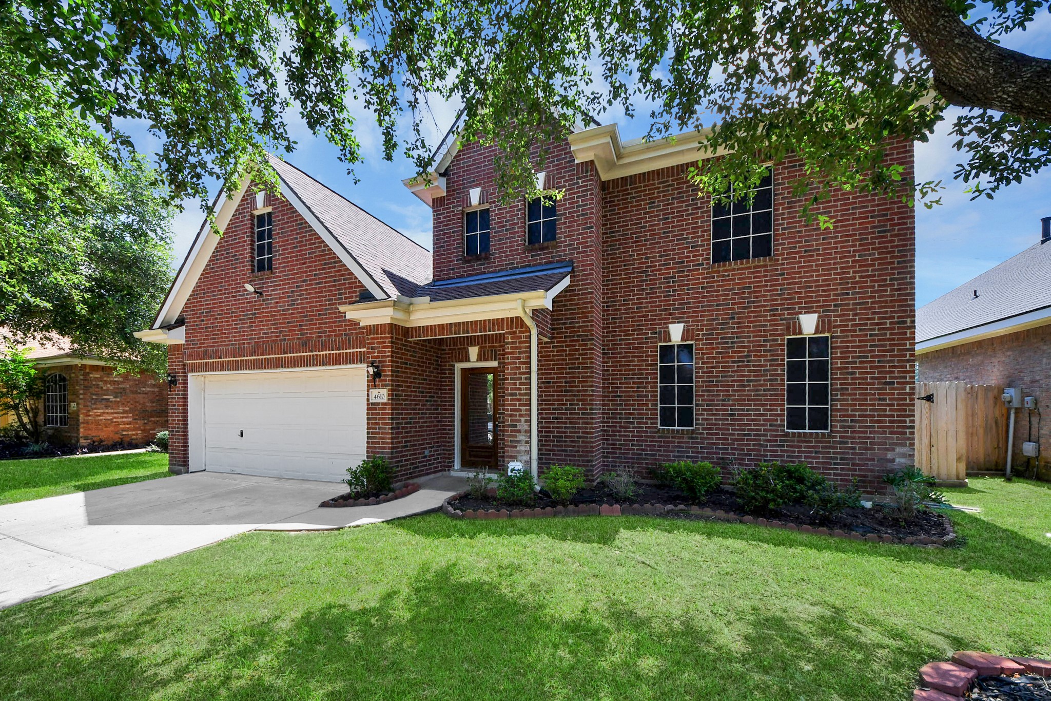 4610 Plum Forest Road Property Photo 4