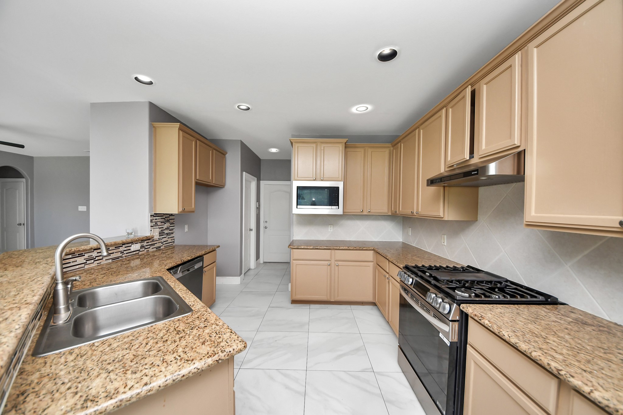 4610 Plum Forest Road Property Photo 8