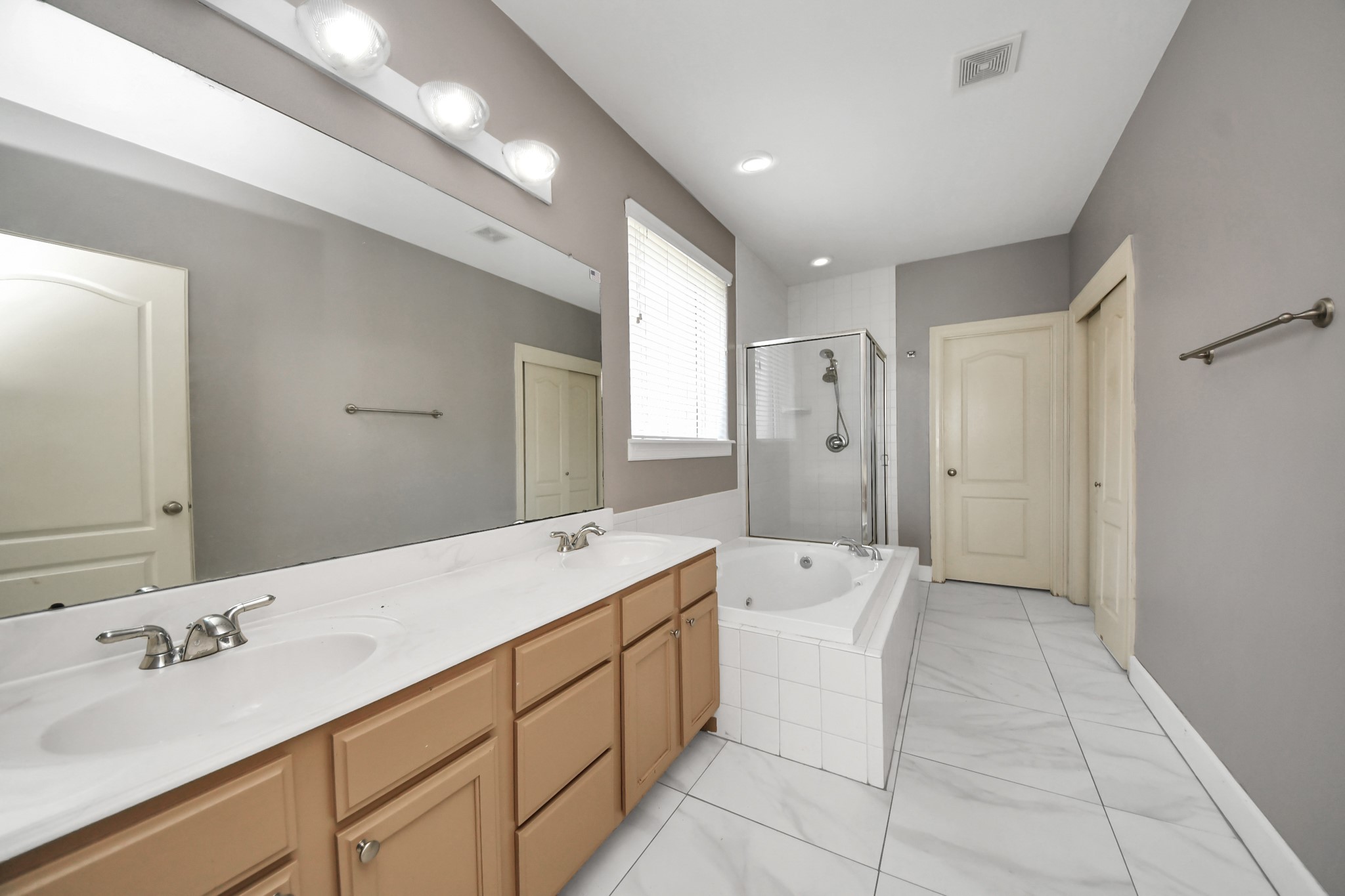 4610 Plum Forest Road Property Photo 13