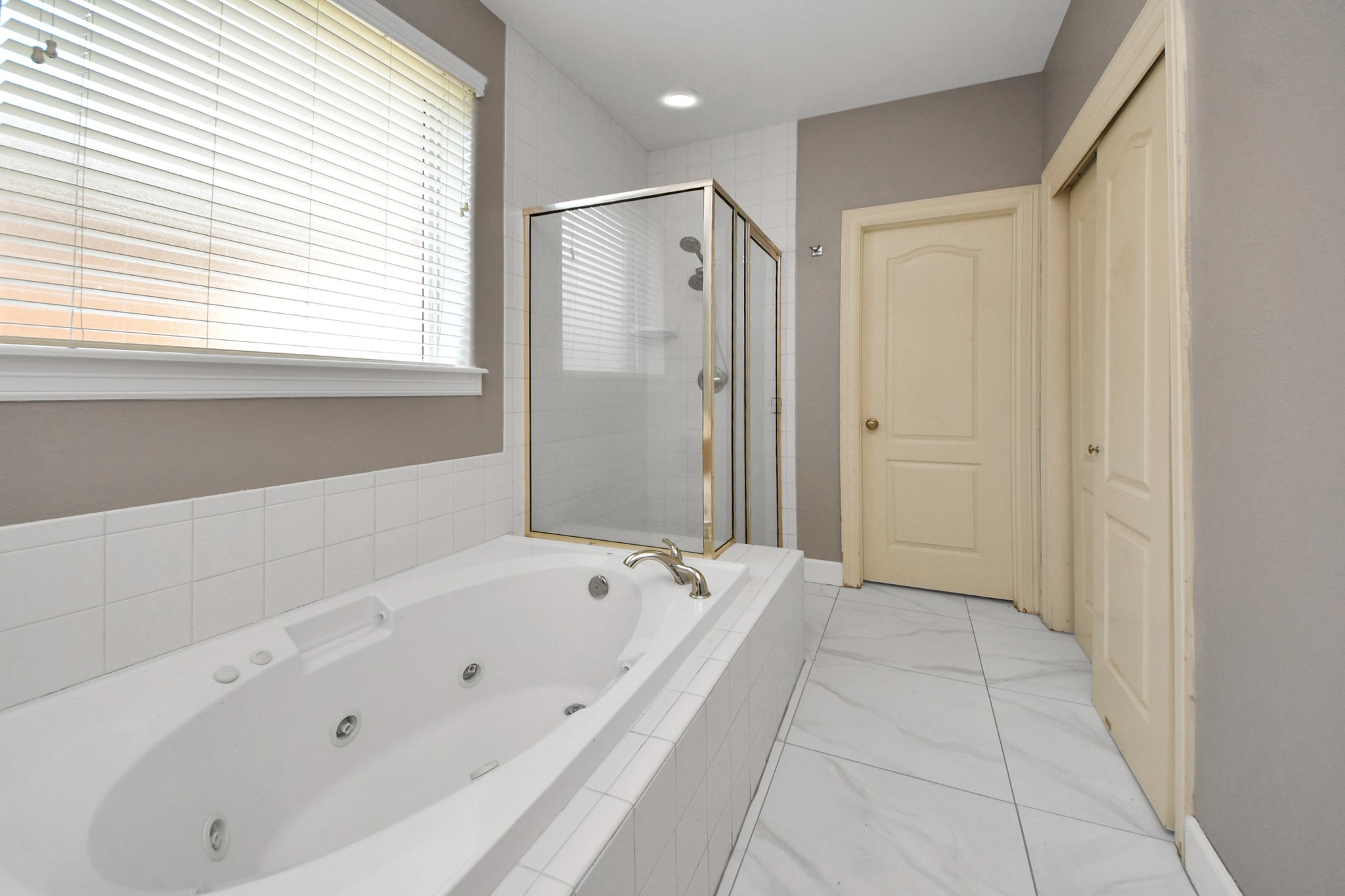 4610 Plum Forest Road Property Photo 15