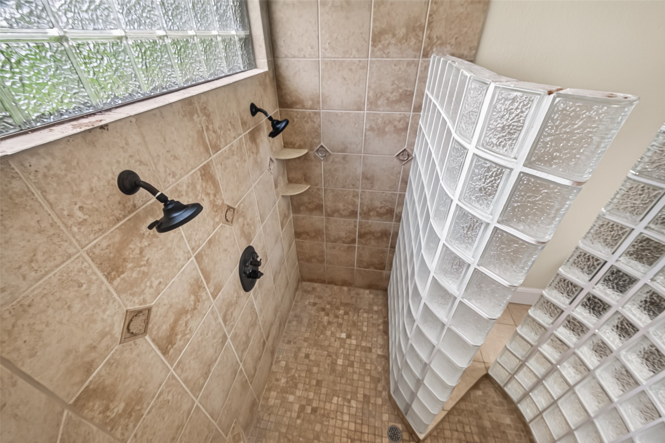 4011 Westerdale Drive Property Photo 32