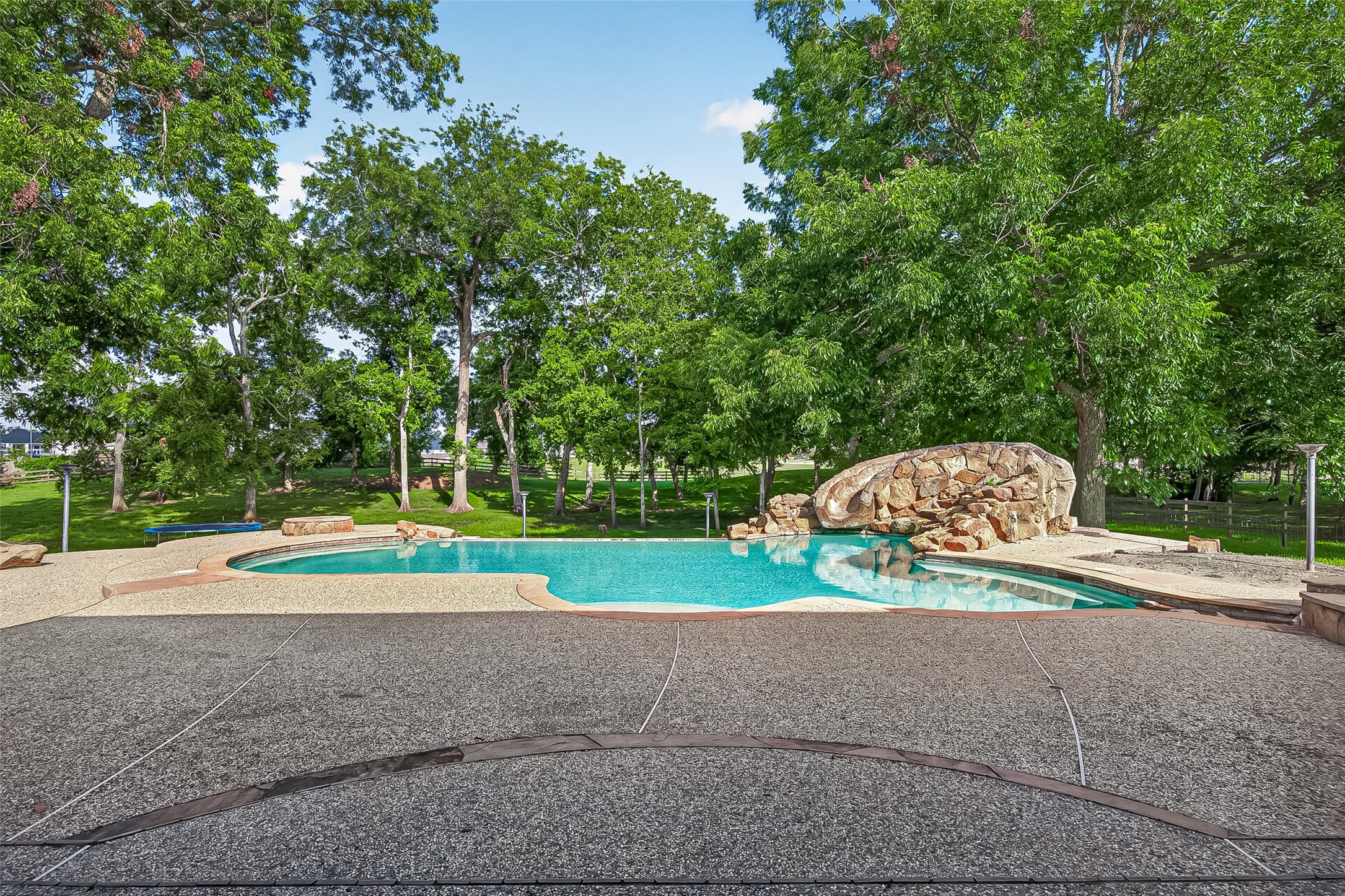 4011 Westerdale Drive Property Photo 42