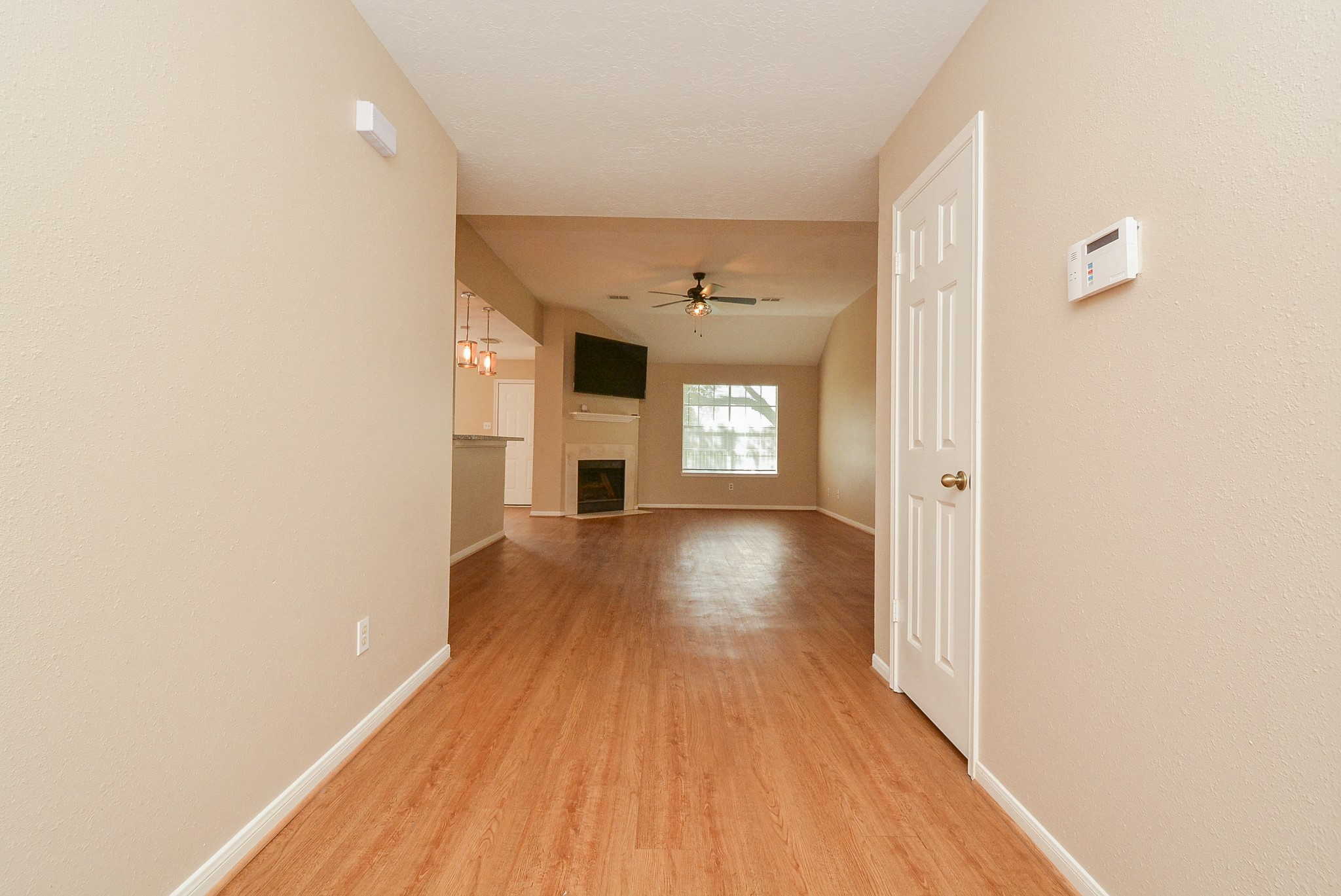 22811 Market Square Lane Property Photo 5