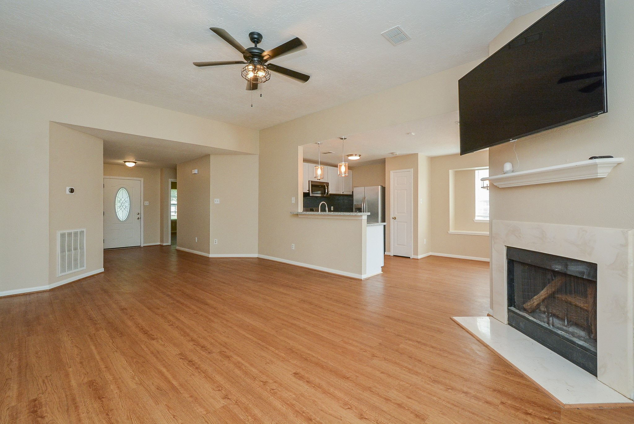 22811 Market Square Lane Property Photo 10