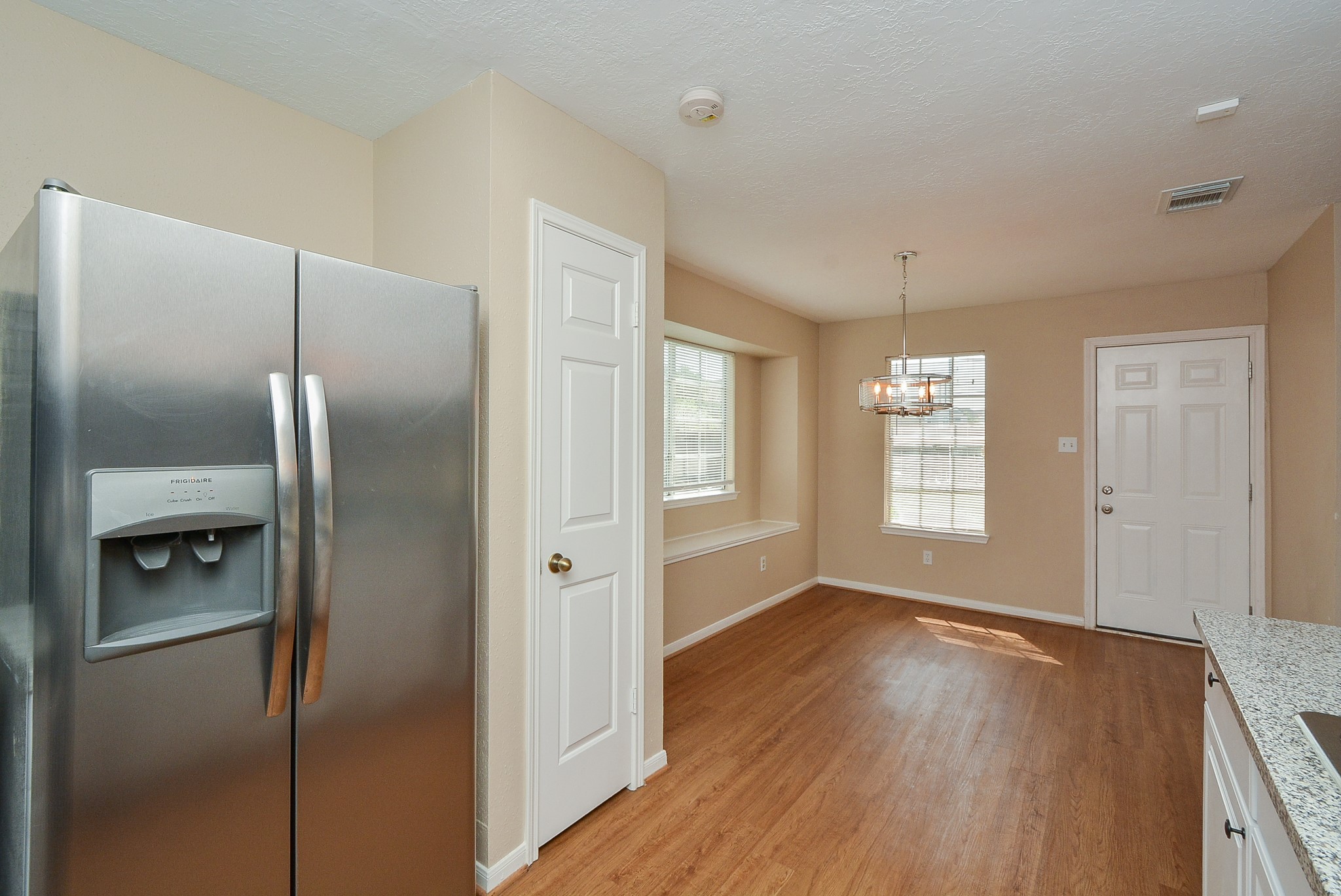 22811 Market Square Lane Property Photo 17