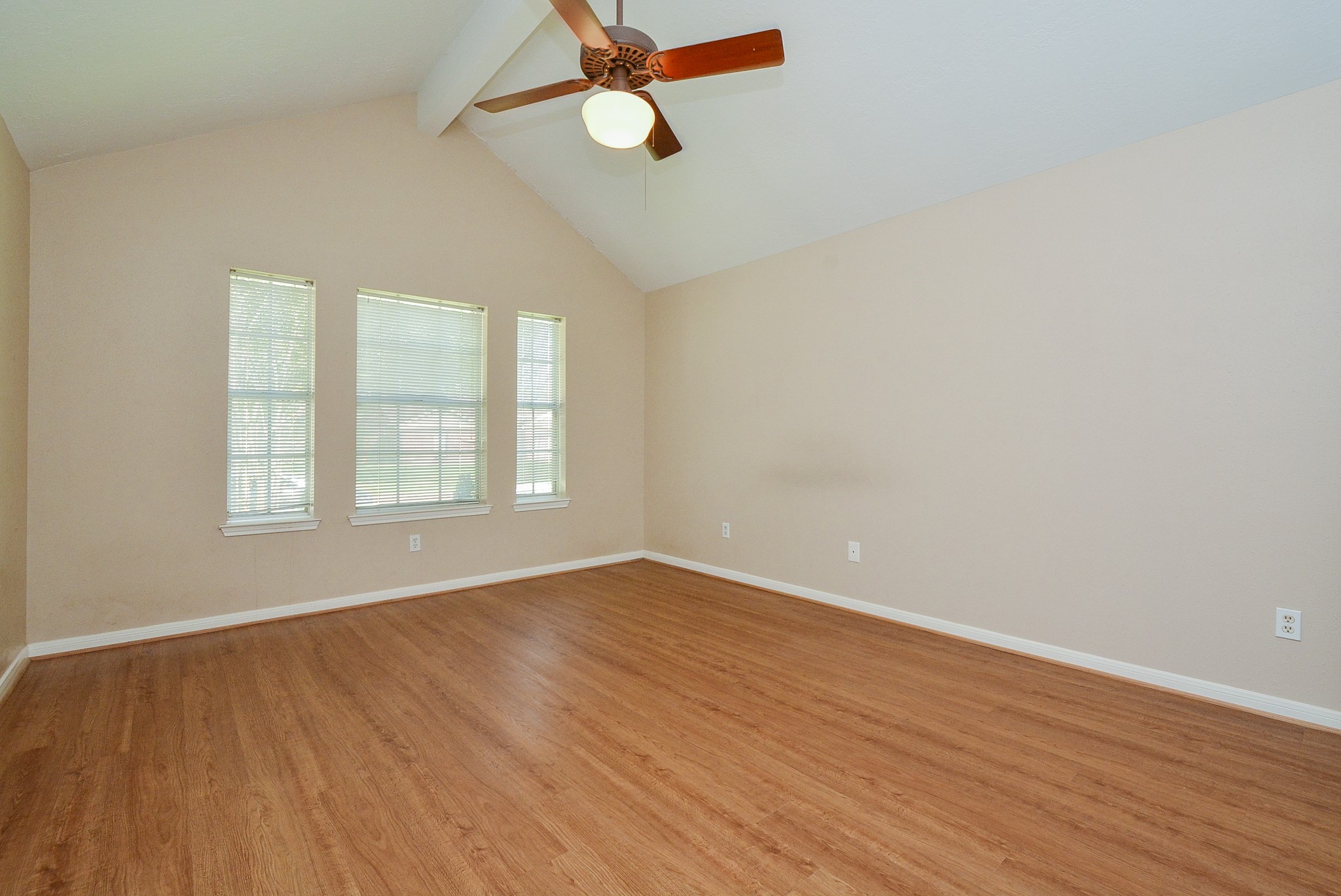 22811 Market Square Lane Property Photo 25