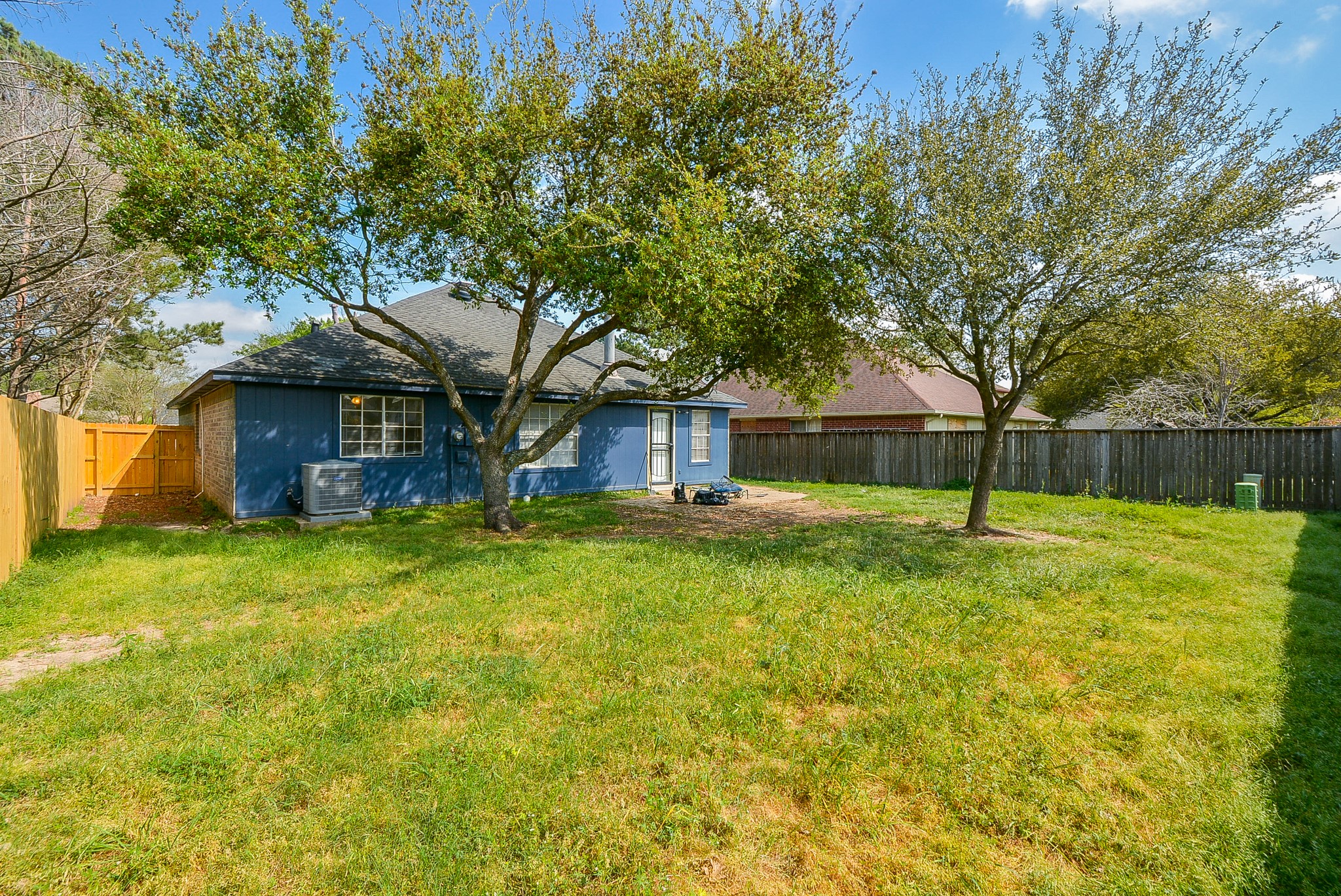 22811 Market Square Lane Property Photo 32