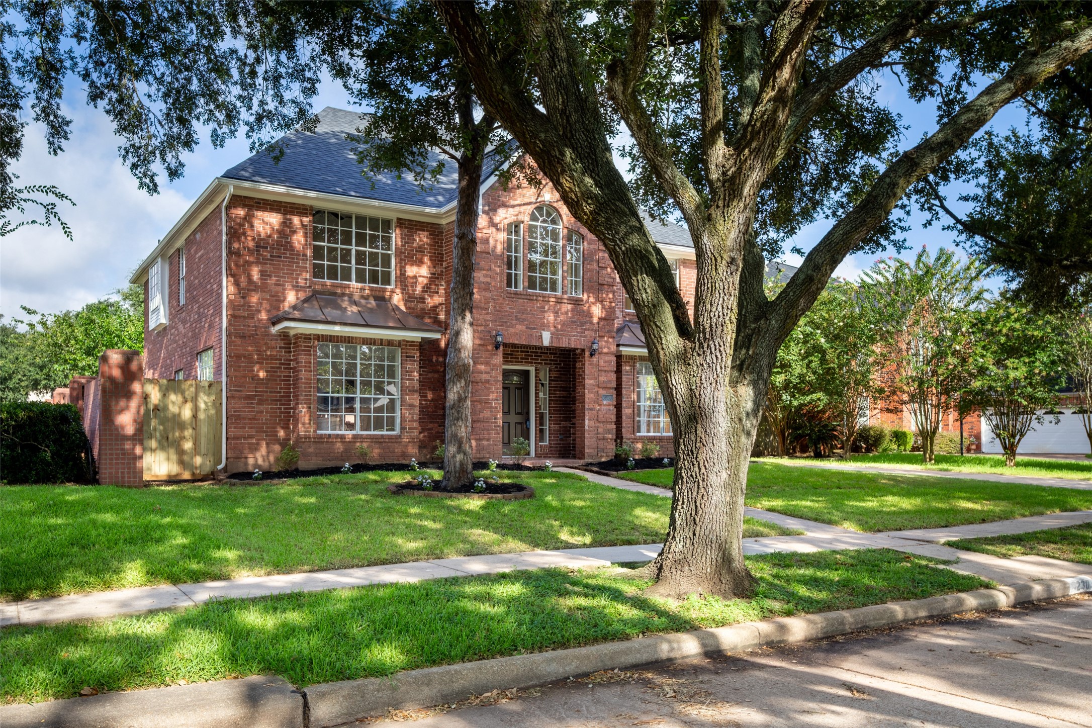 3230 Serene Oak Drive Property Photo 4