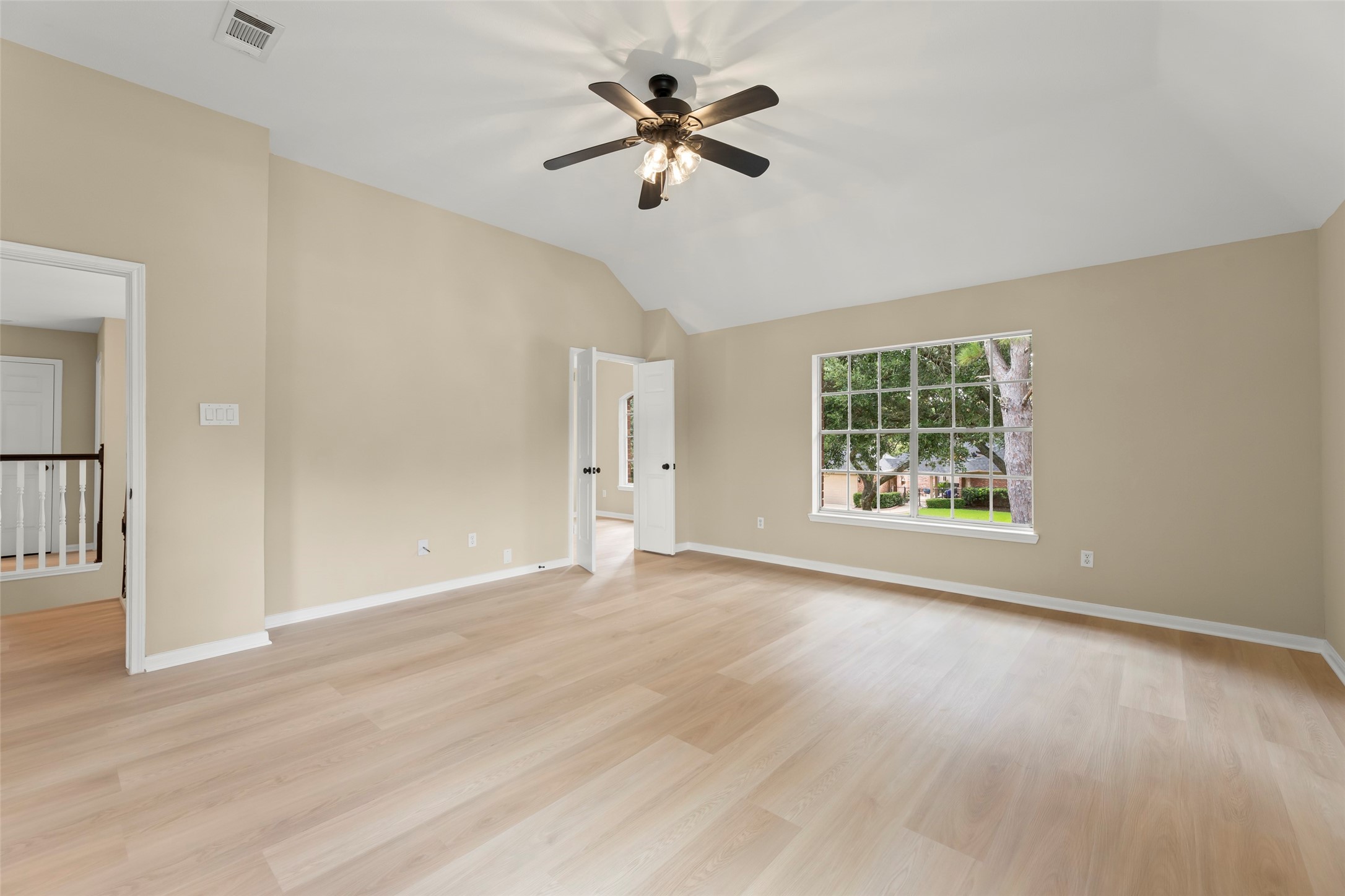 3230 Serene Oak Drive Property Photo 22
