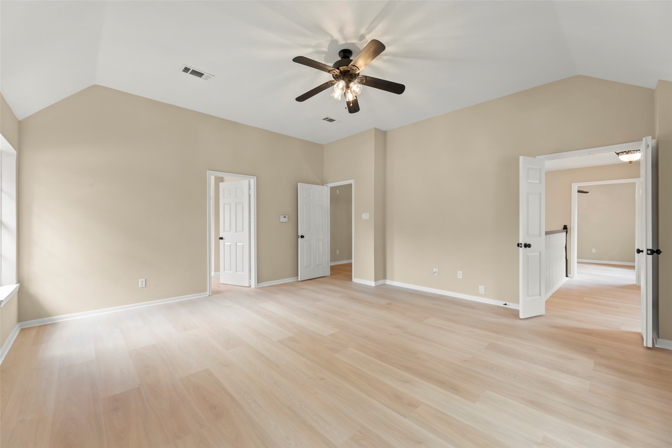 3230 Serene Oak Drive Property Photo 28