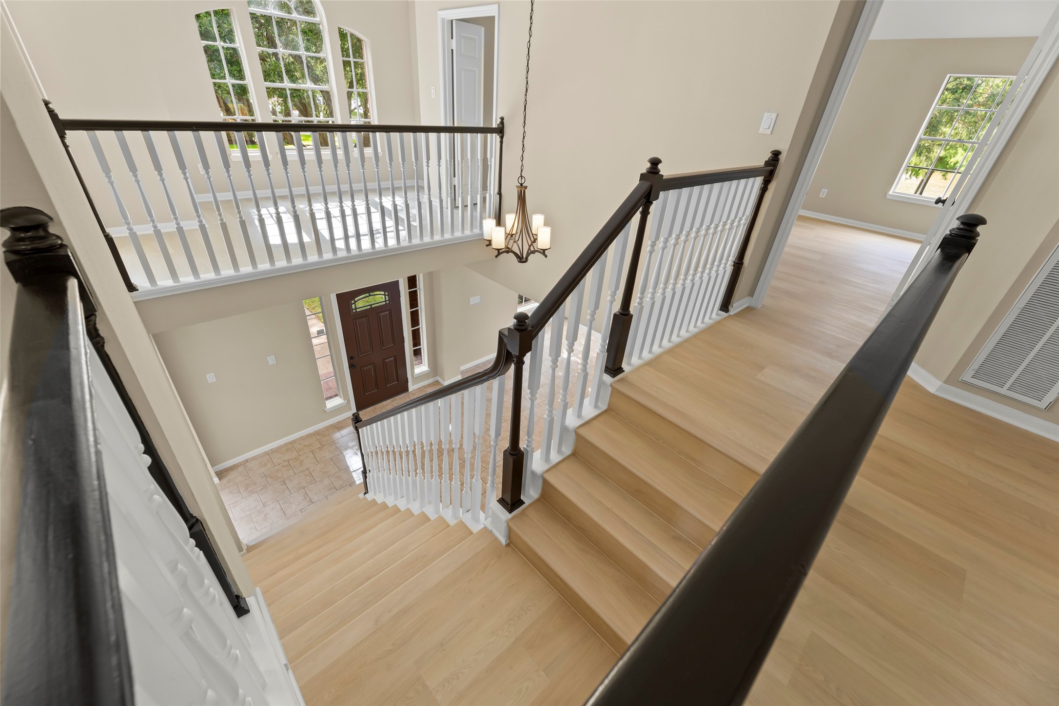 3230 Serene Oak Drive Property Photo 29