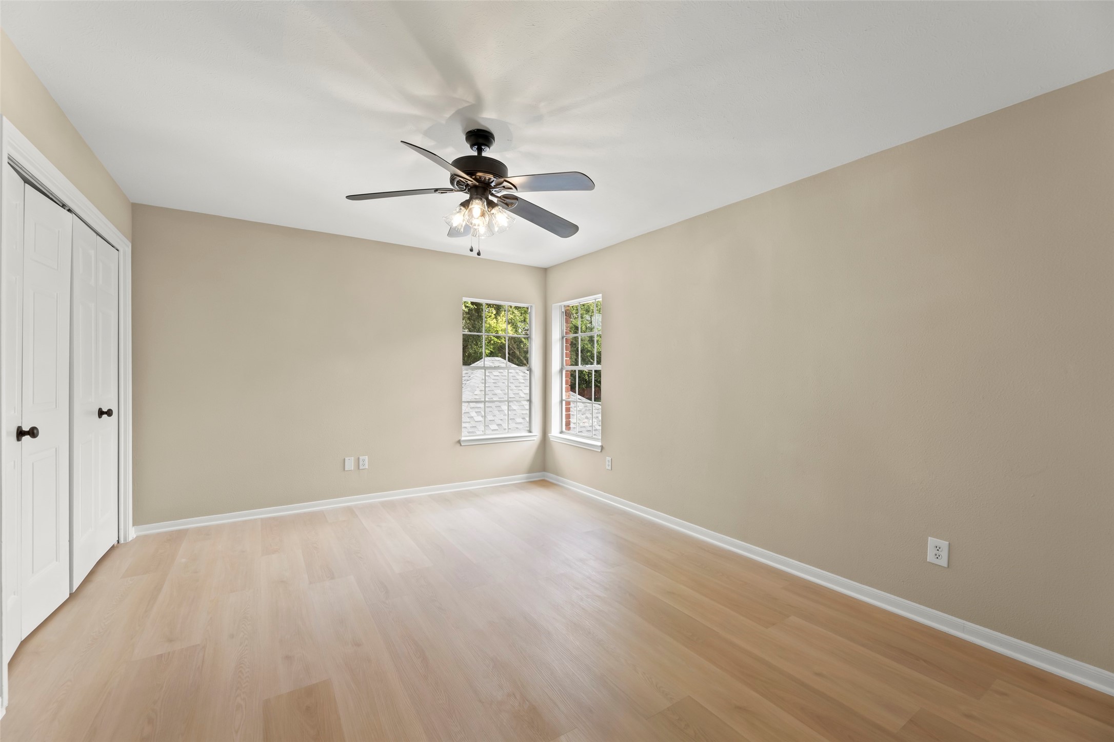 3230 Serene Oak Drive Property Photo 37