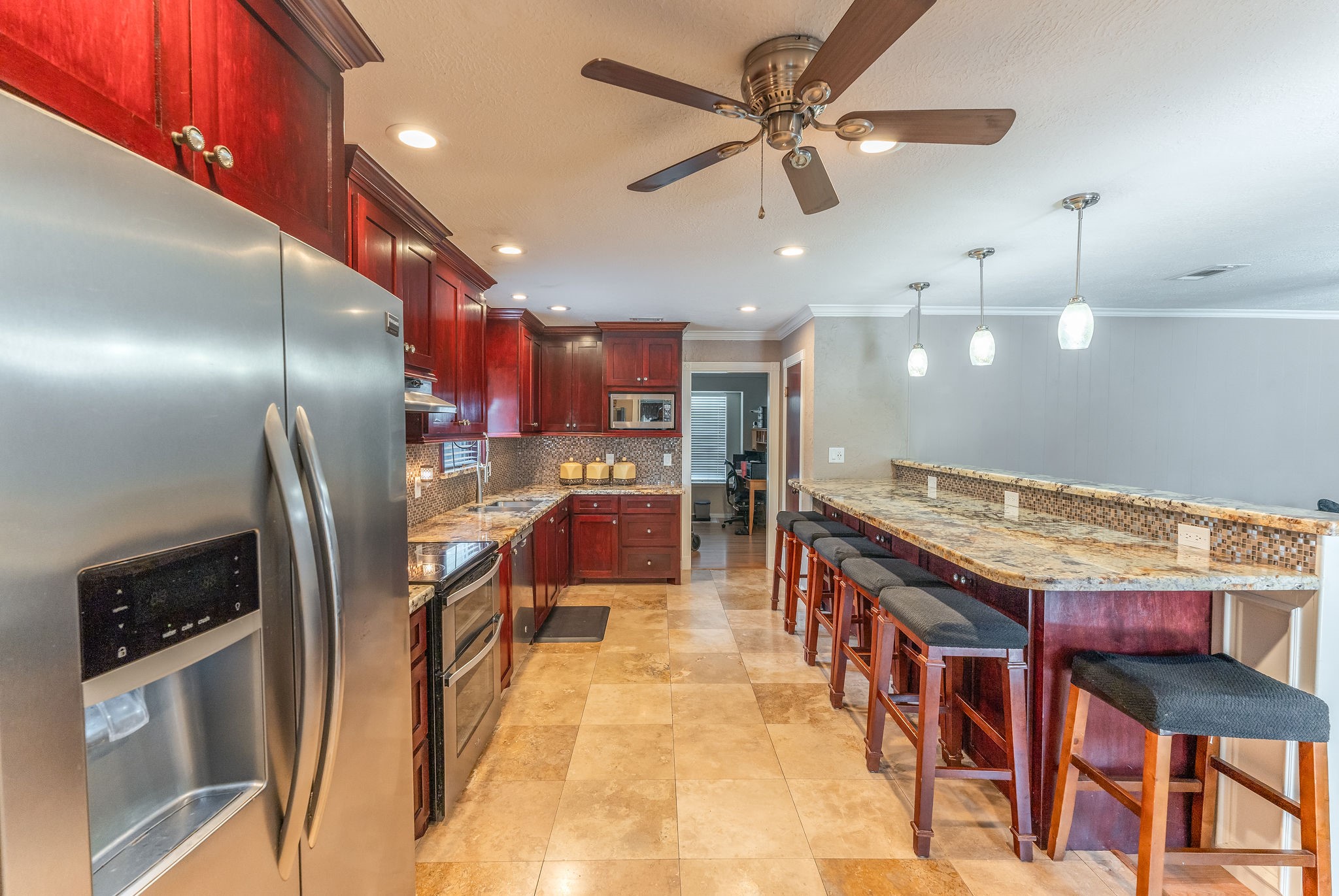 410 Shadywood Circle Property Photo 14