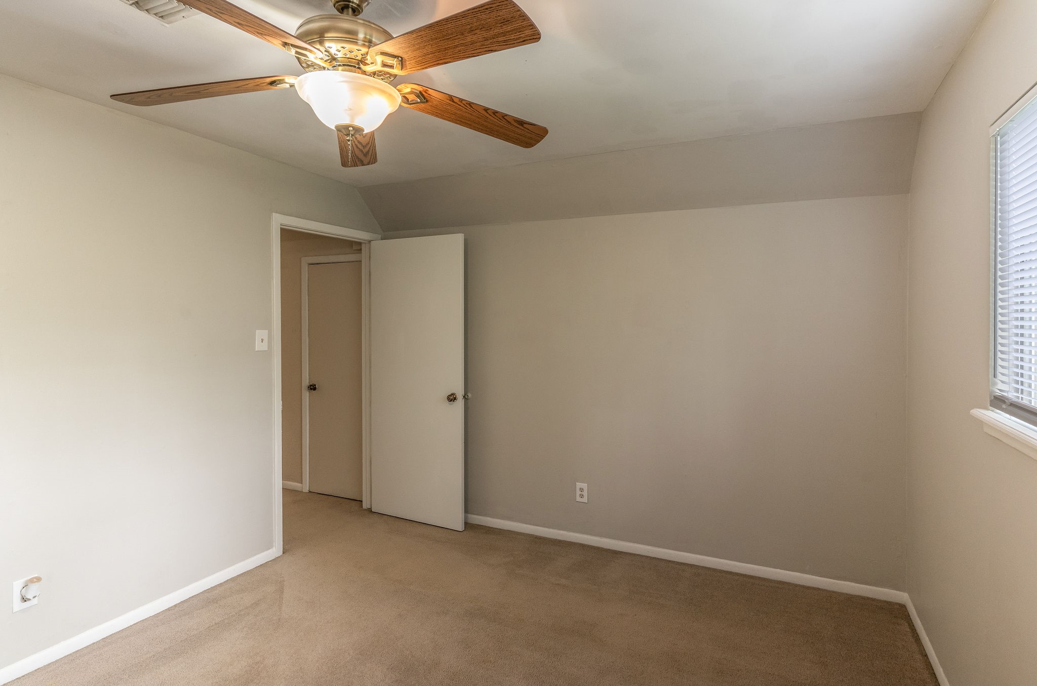 410 Shadywood Circle Property Photo 24