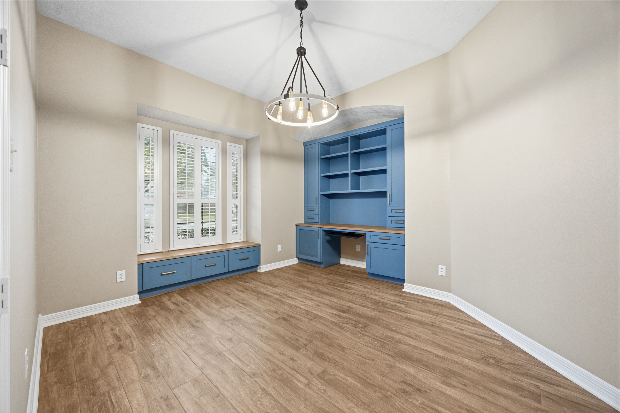 14003 Southern Spring Lane Property Photo 4