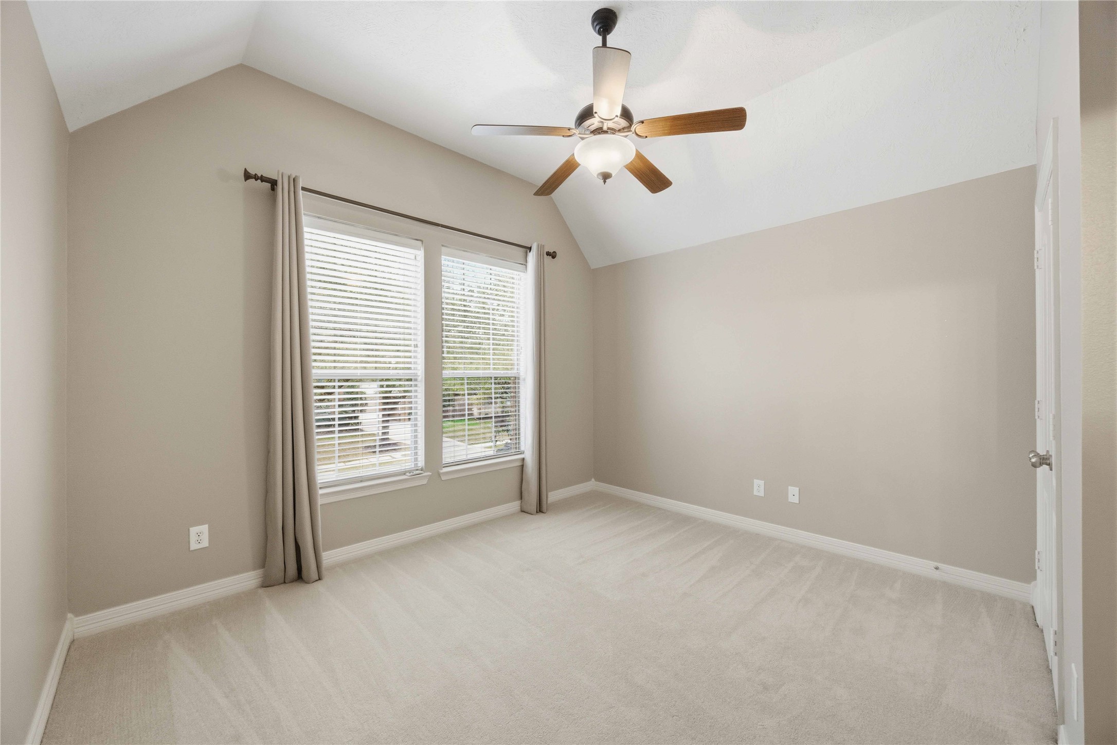 14003 Southern Spring Lane Property Photo 31