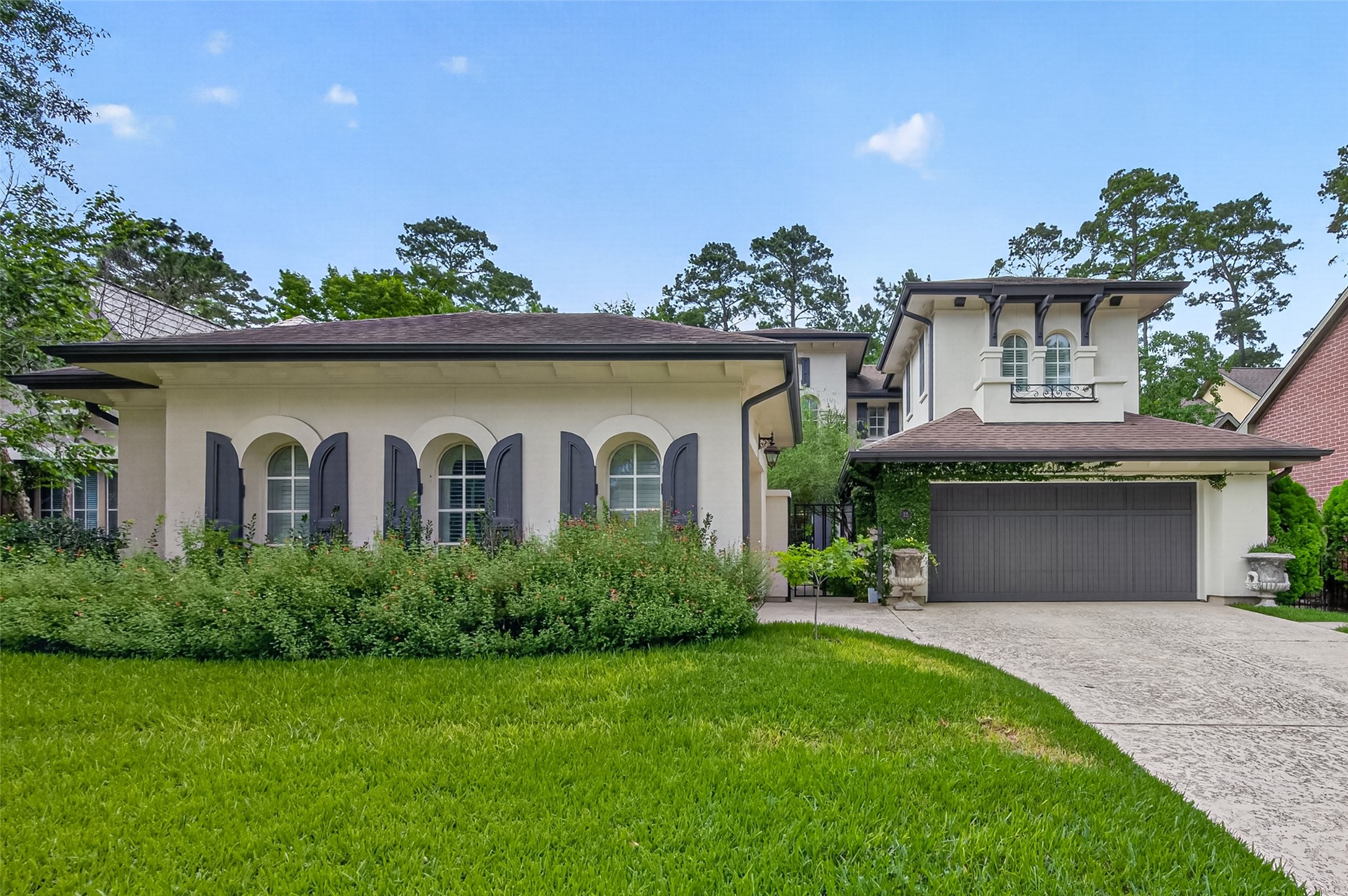 22 Frontenac Way Property Photo 2