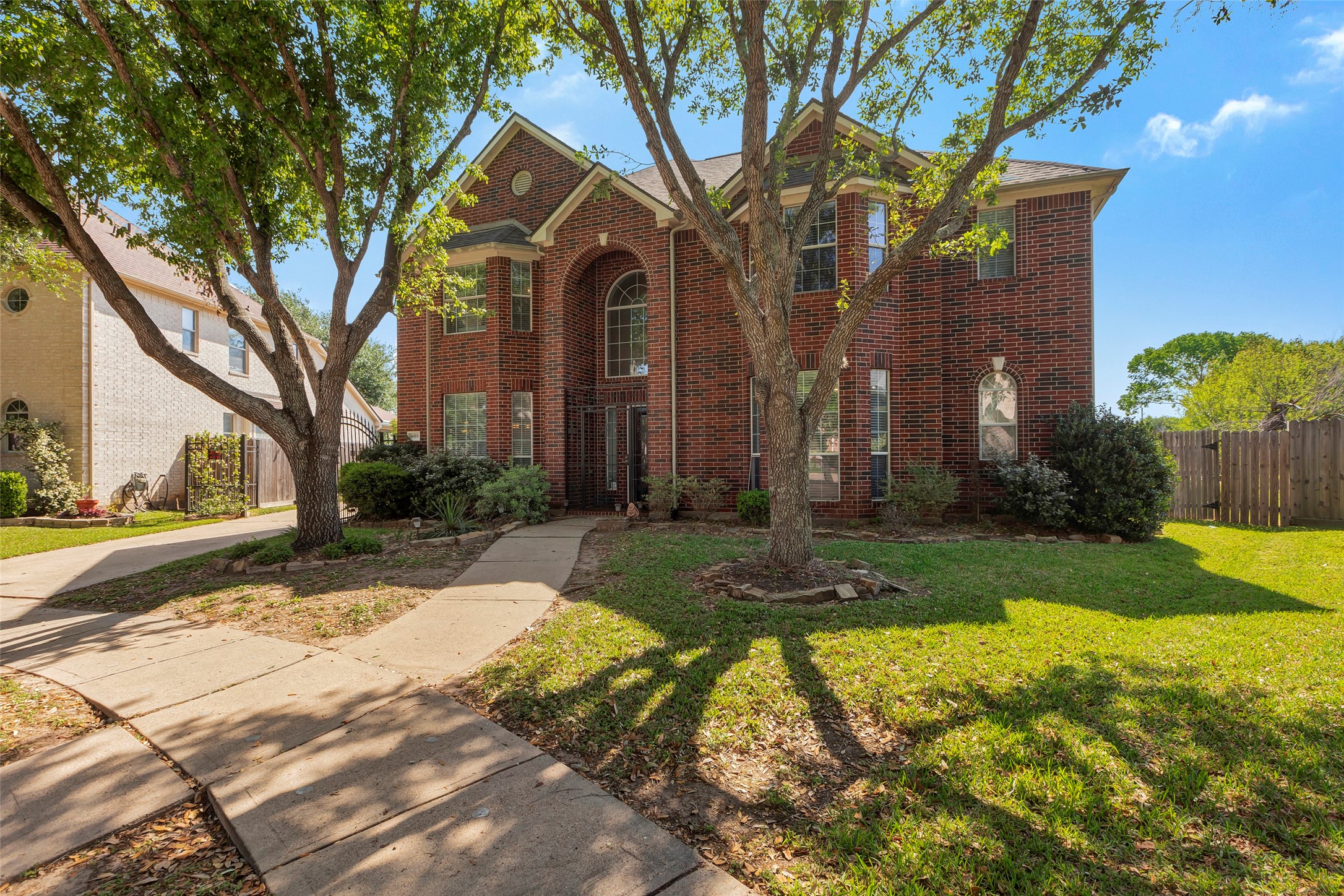6919 S Gold River Circle Property Photo