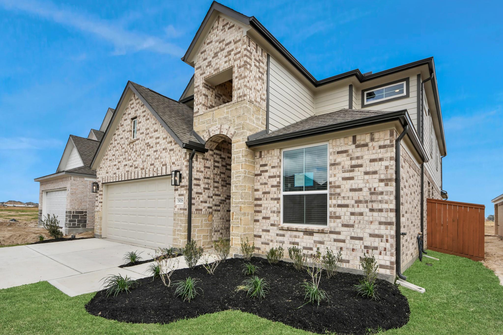 11631 Leafy Laurel Drive, Houston Tx 77066 Property Photo 2