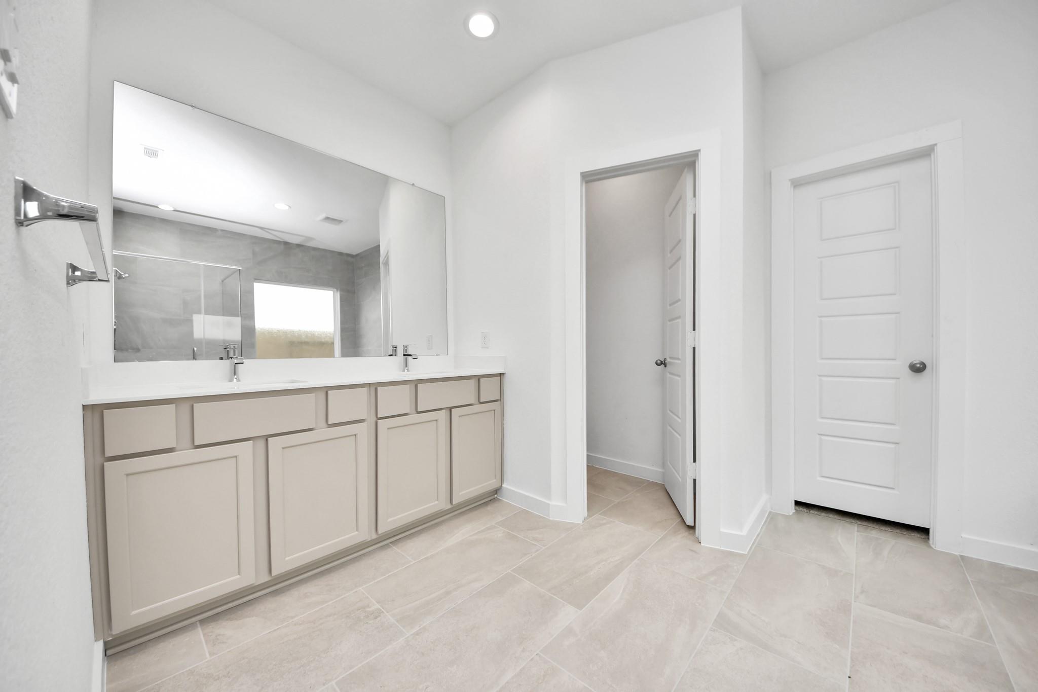 11631 Leafy Laurel Drive Property Photo 24