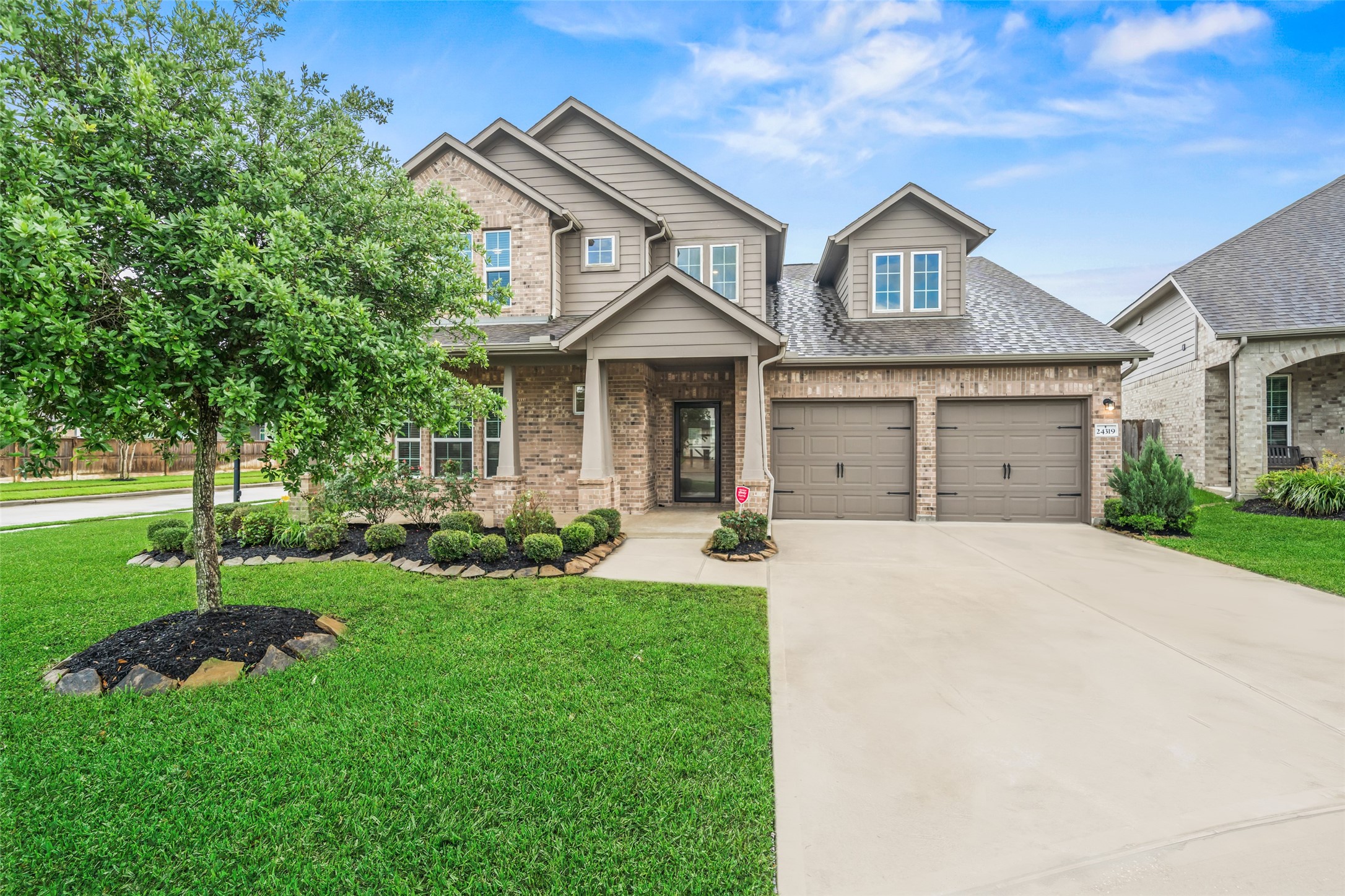 24319 Twin Cove Court Property Photo 1