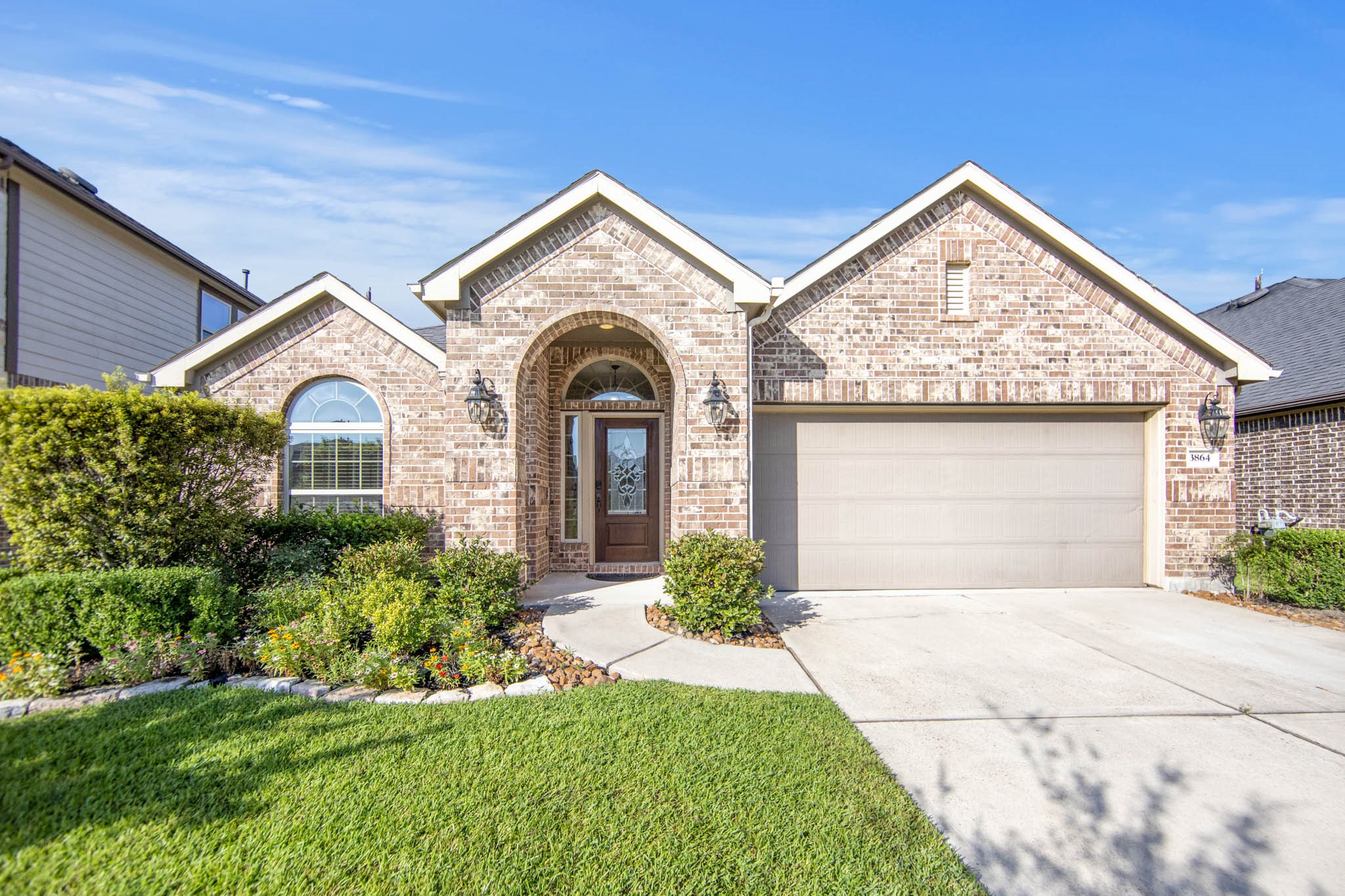 3864 Oakmist Bend Lane Property Photo 1