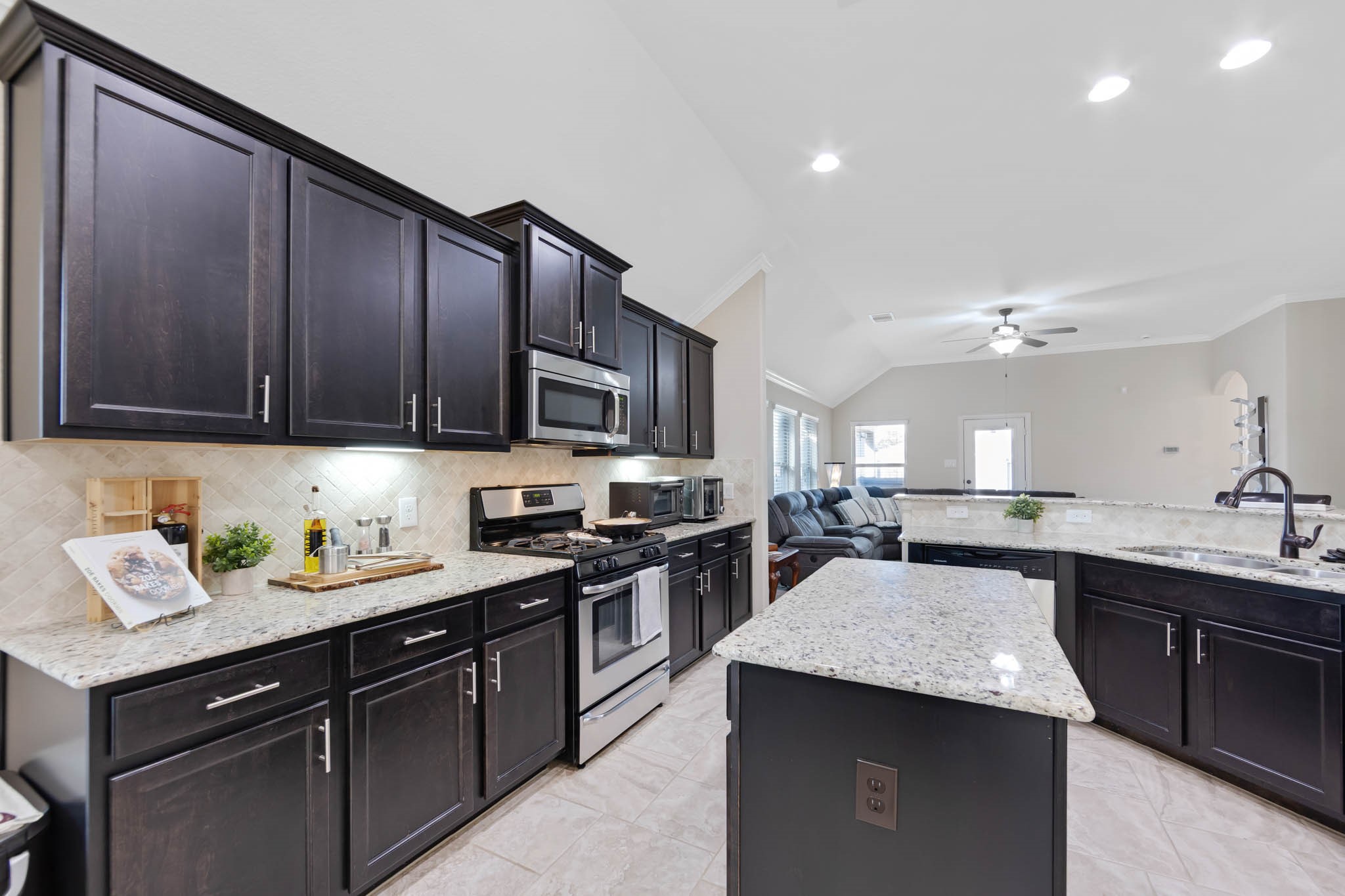 3864 Oakmist Bend Lane Property Photo 15