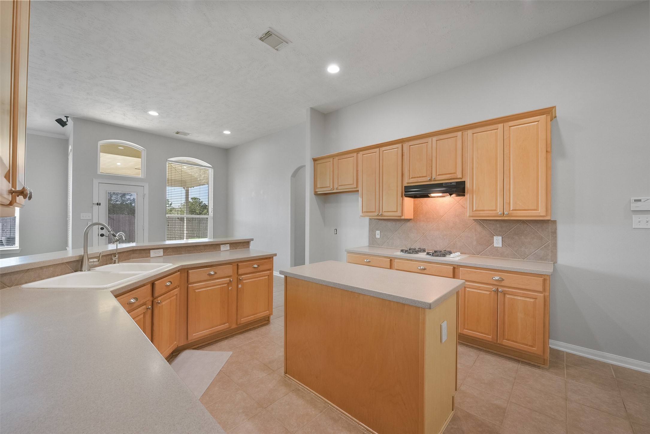 17207 Eagle Ledge Drive Property Photo 20
