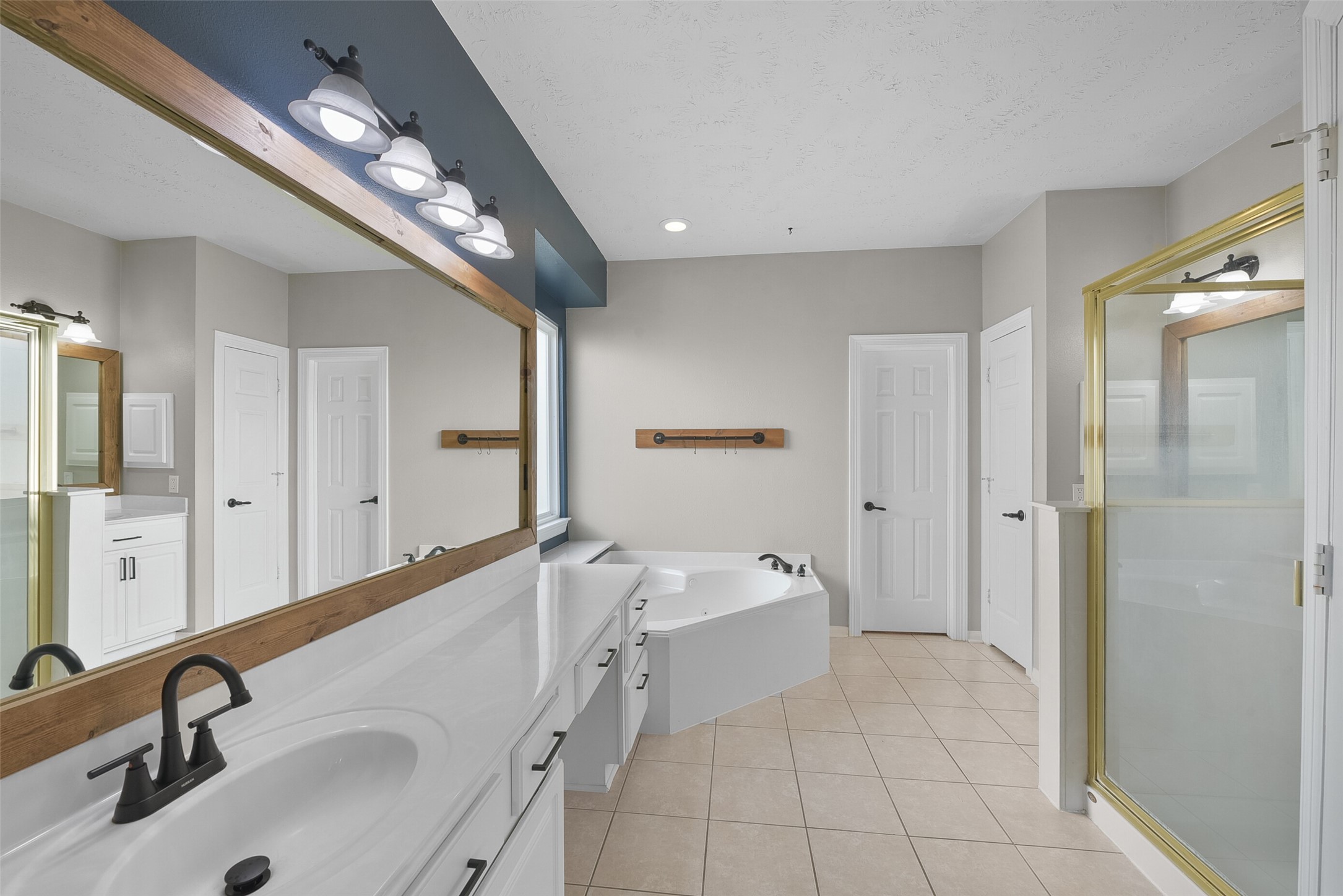 17207 Eagle Ledge Drive Property Photo 26