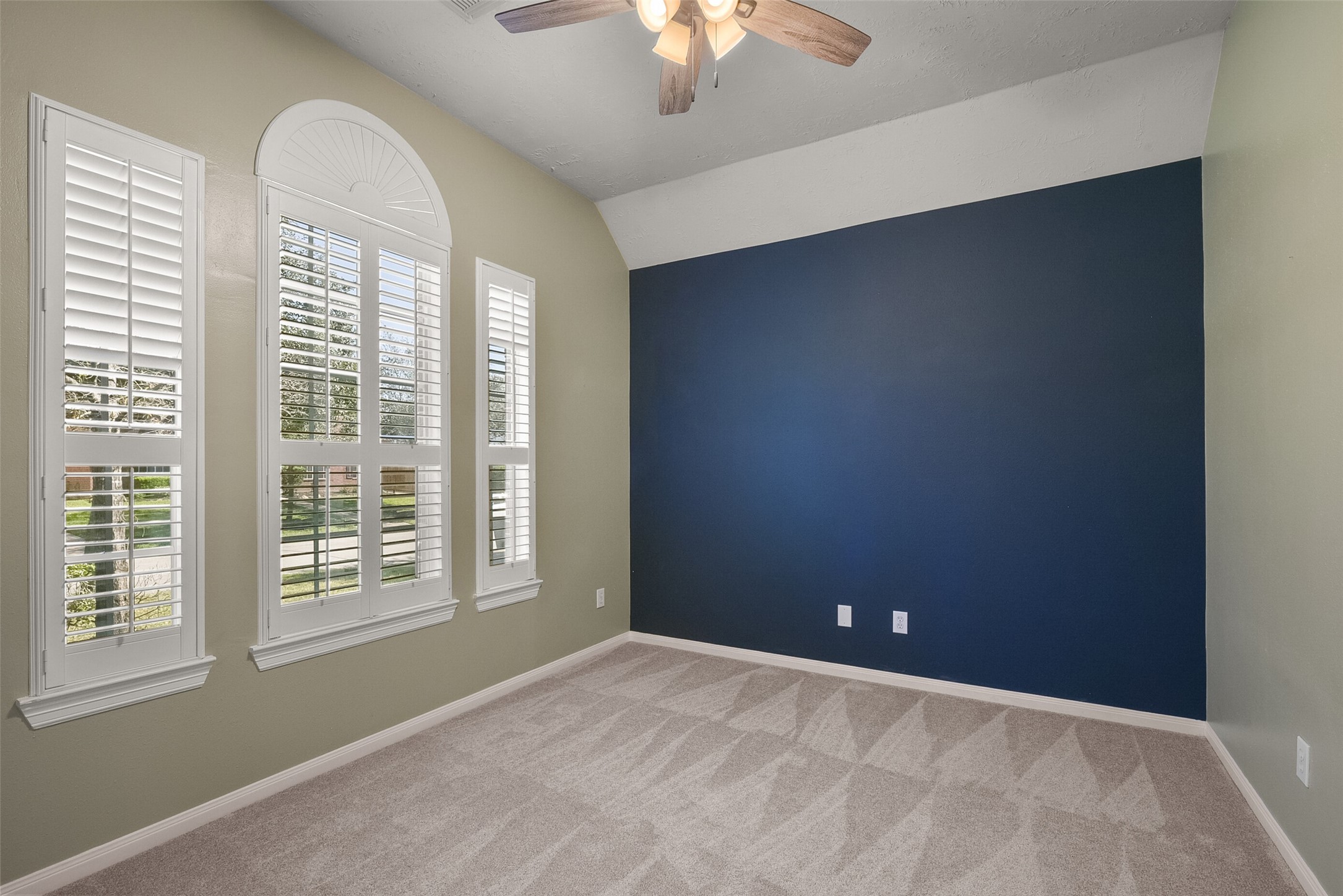 17207 Eagle Ledge Drive Property Photo 30