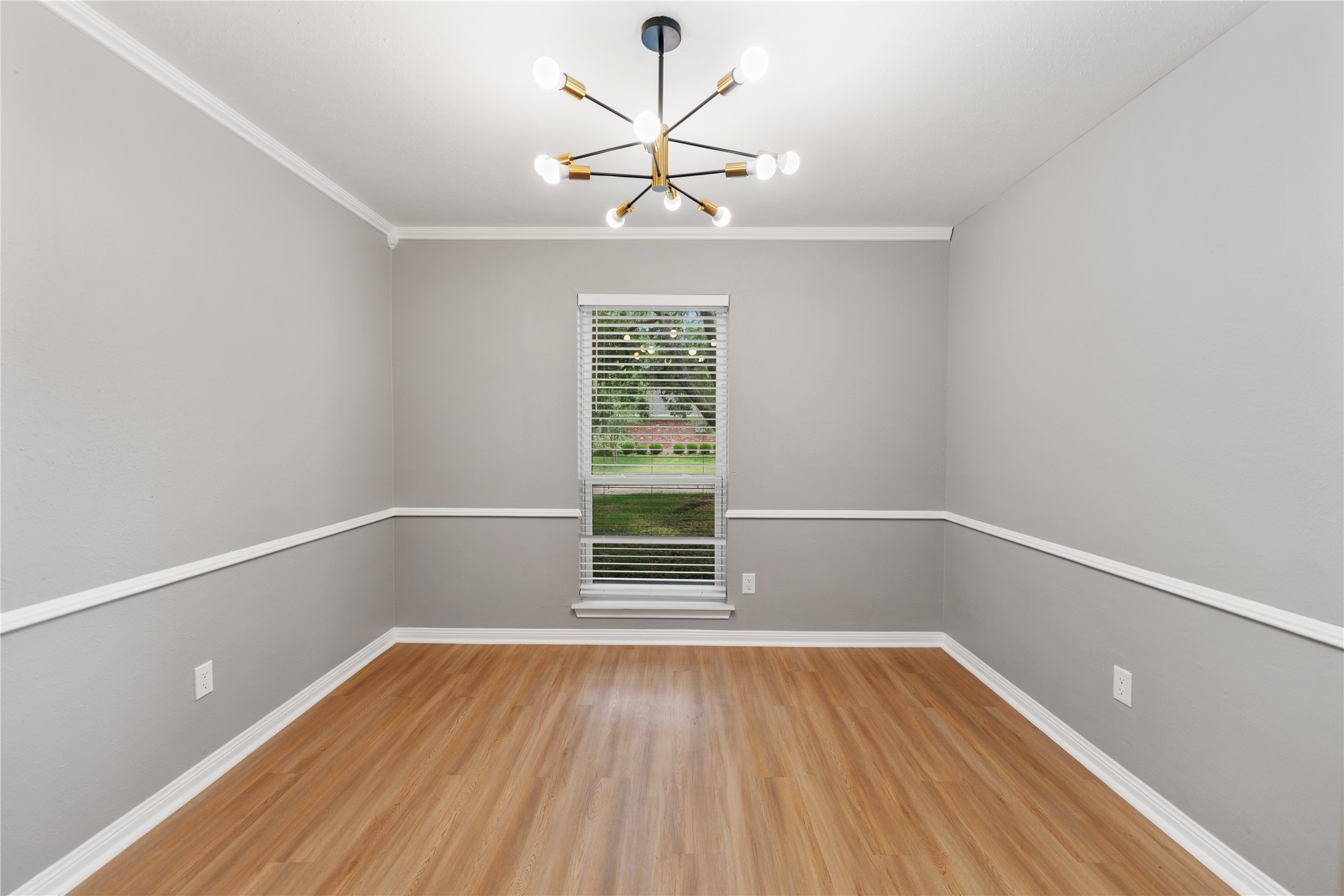 207 Burgundy Lane Property Photo 13