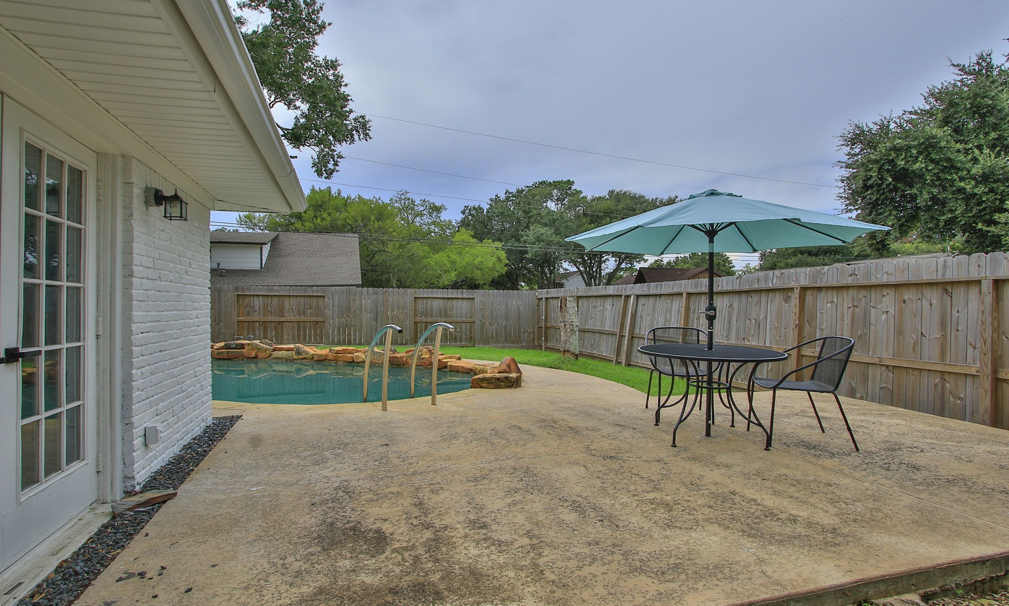 207 Burgundy Lane Property Photo 17