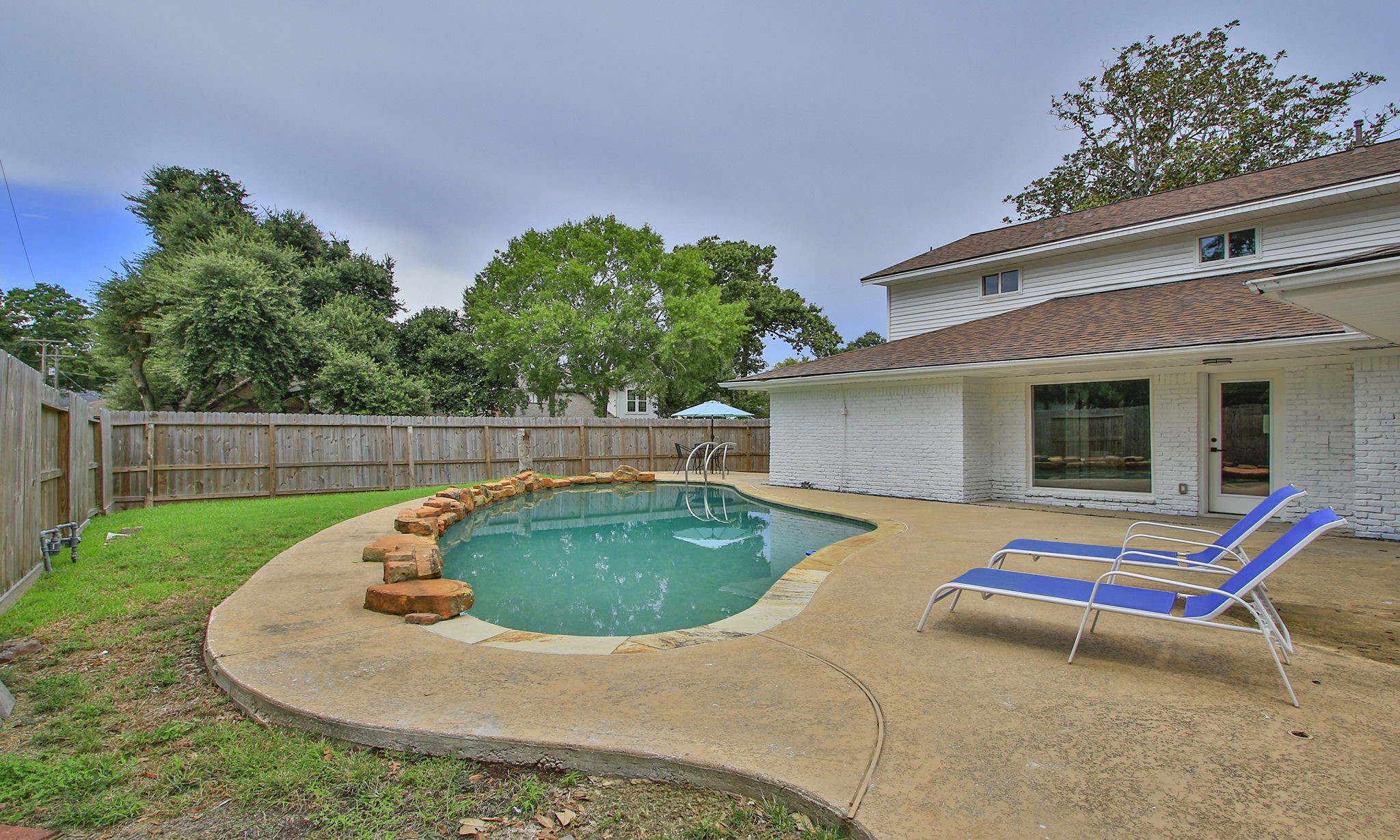 207 Burgundy Lane Property Photo 24