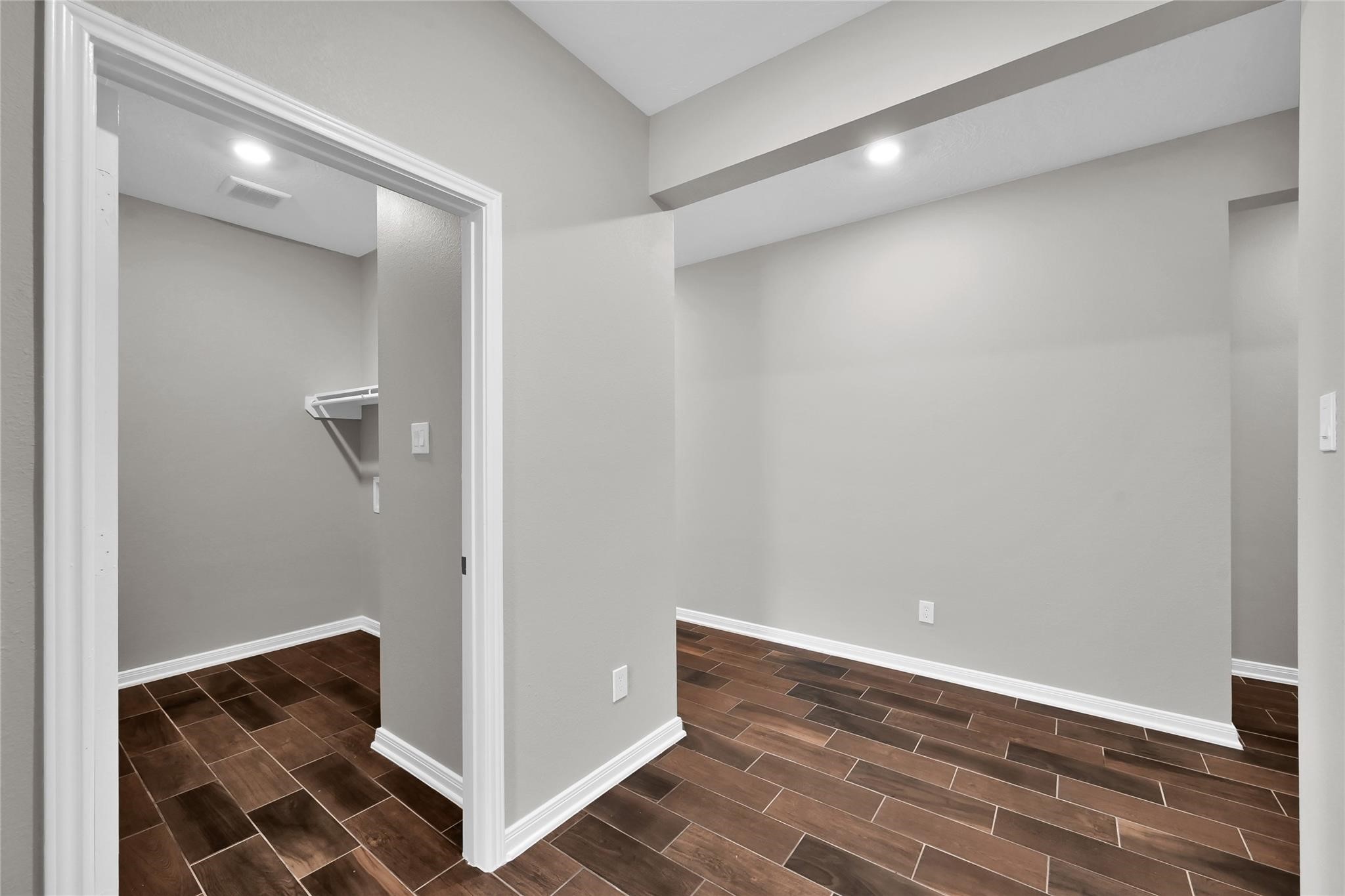 610 Coyote Canyon Court Property Photo 32