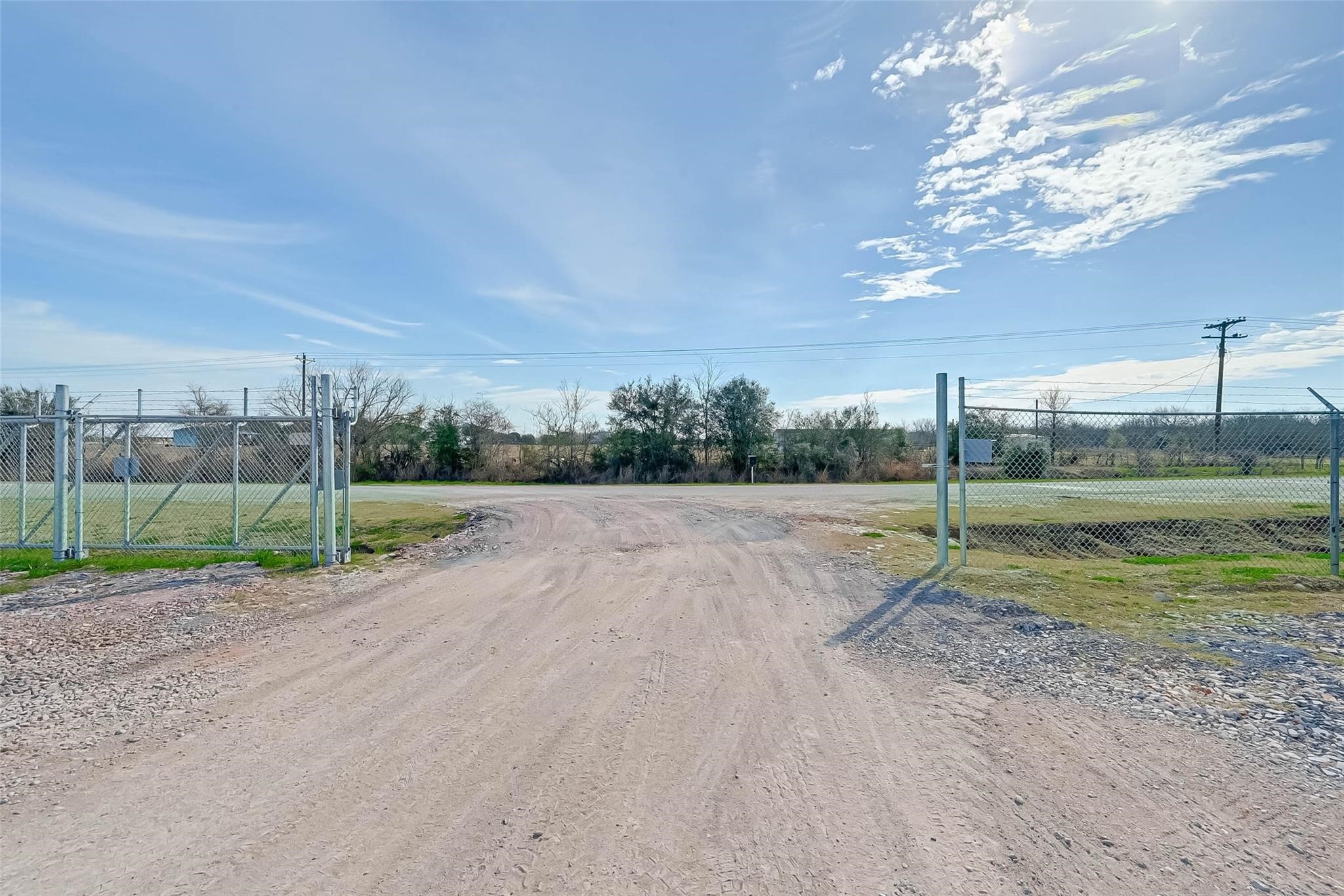 9655 Kerr Road Property Photo 10