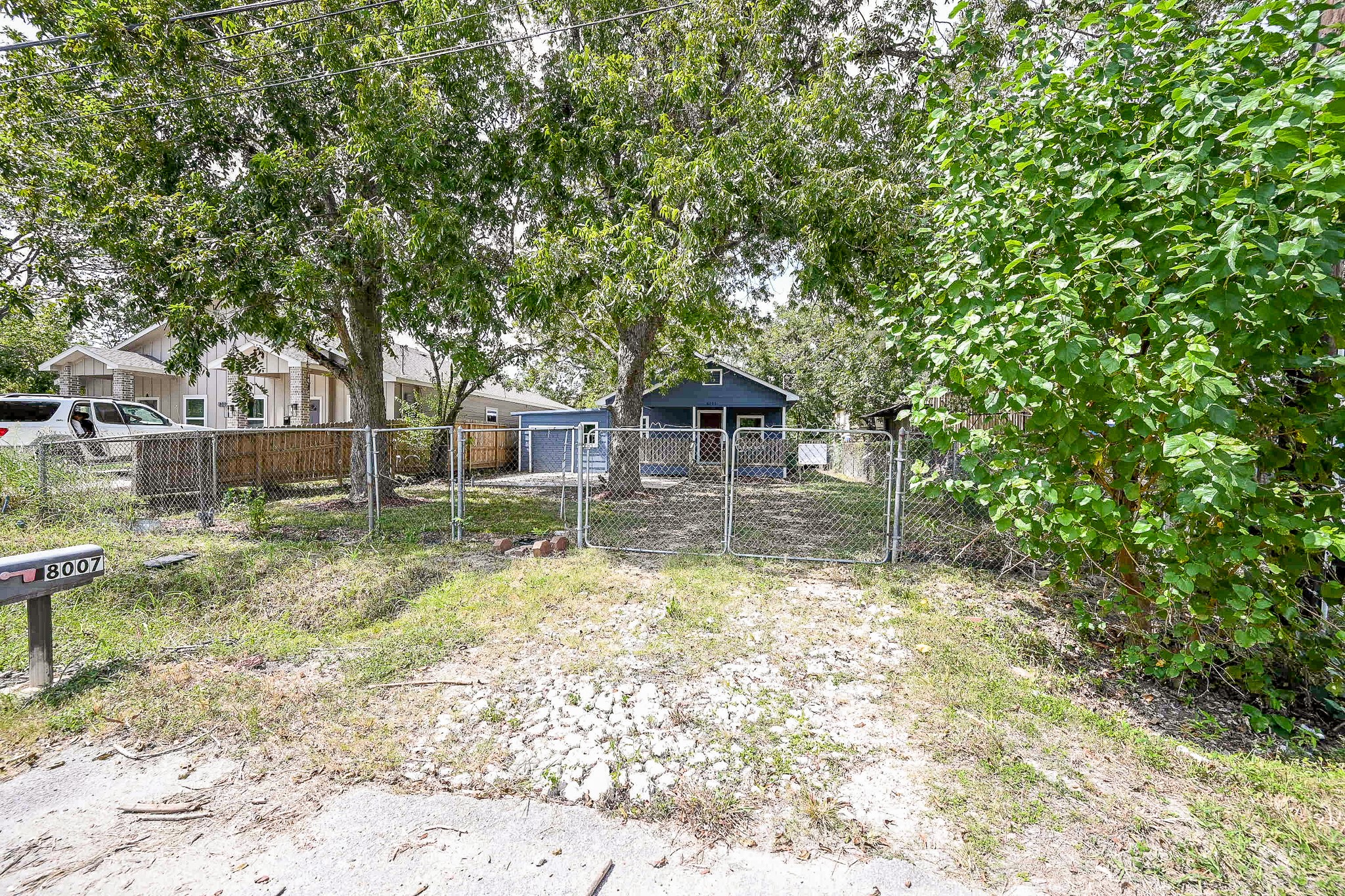 8007 Carver Road Property Photo 2