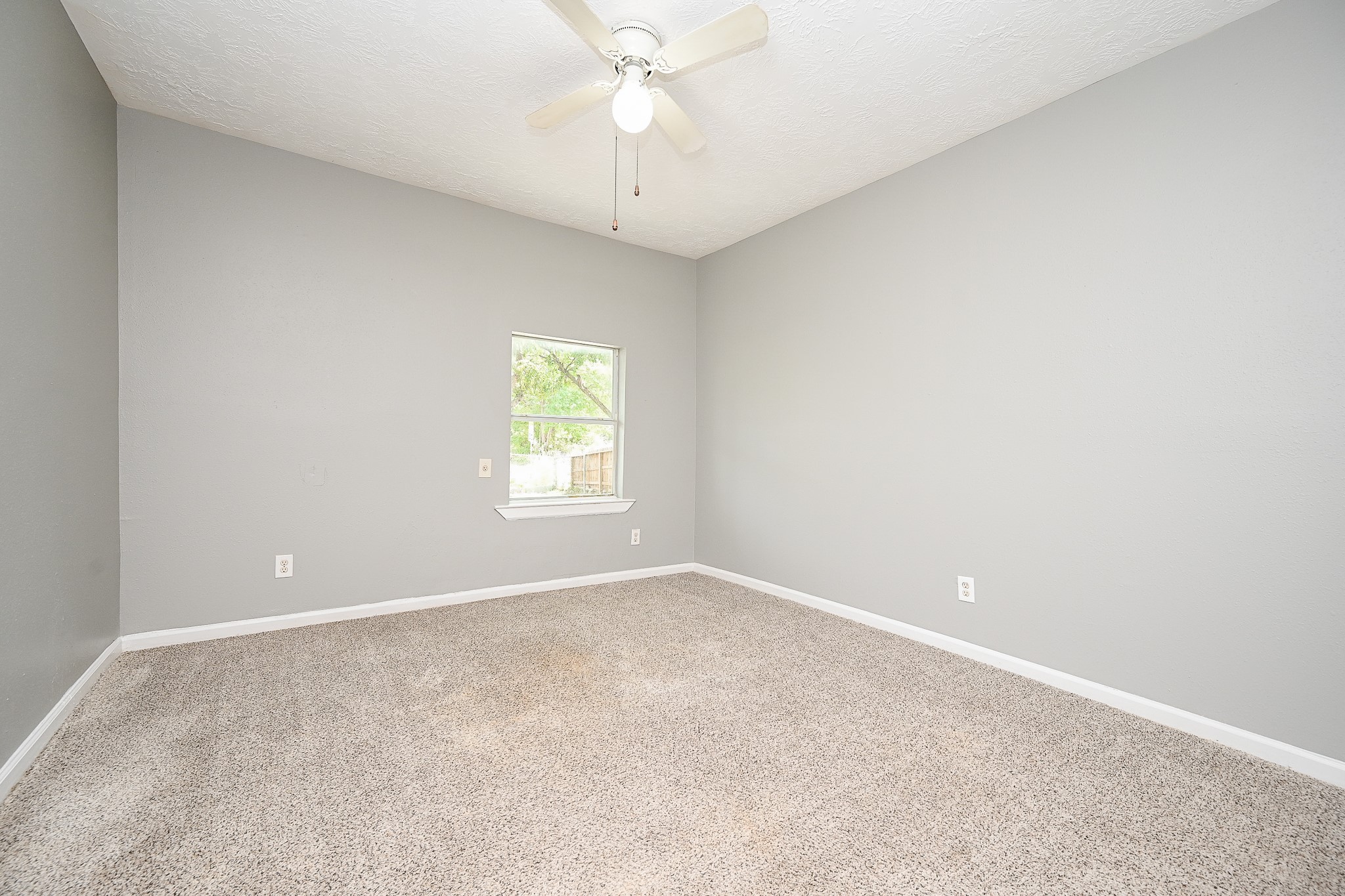 8007 Carver Road Property Photo 16