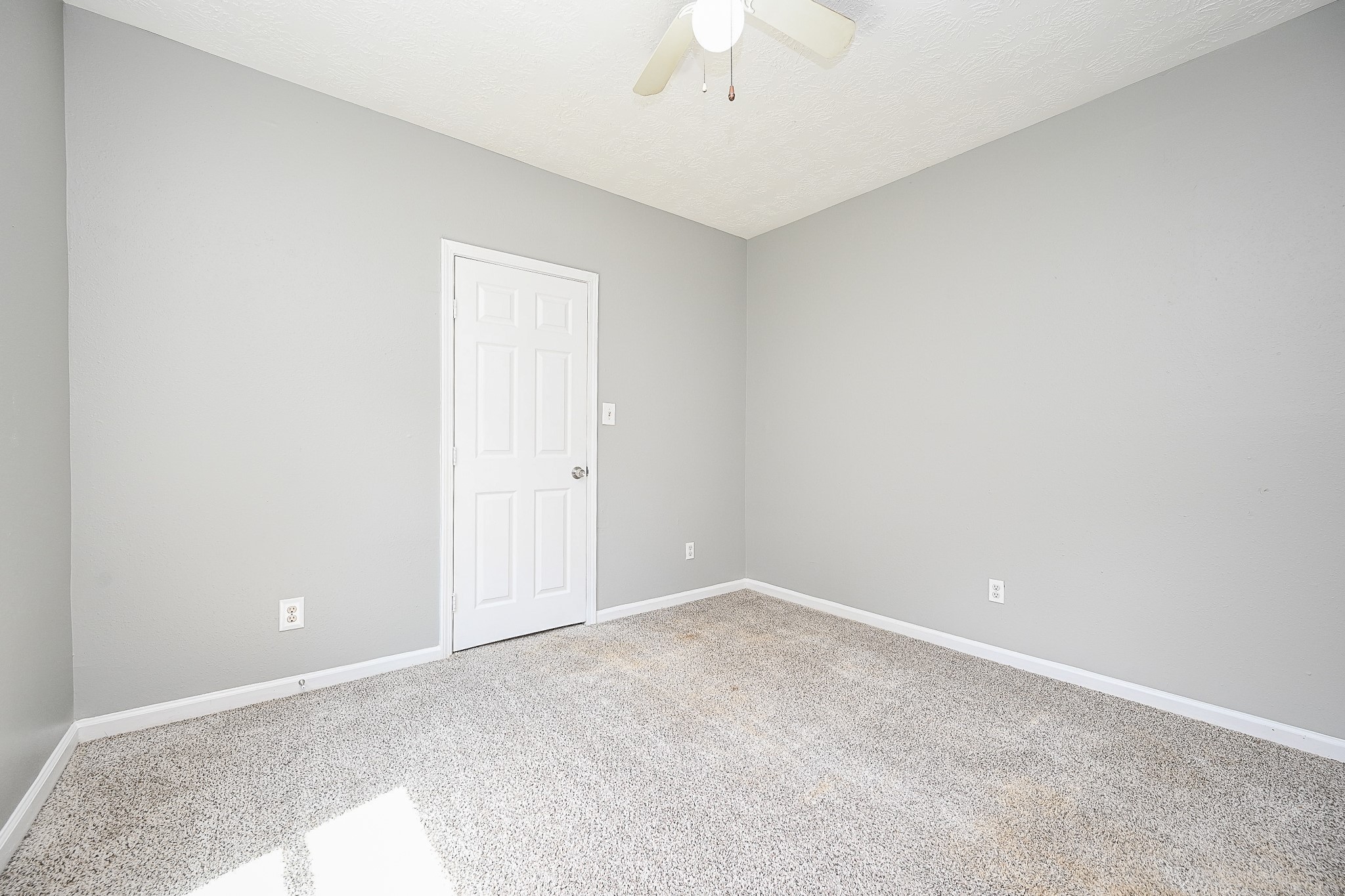 8007 Carver Road Property Photo 22