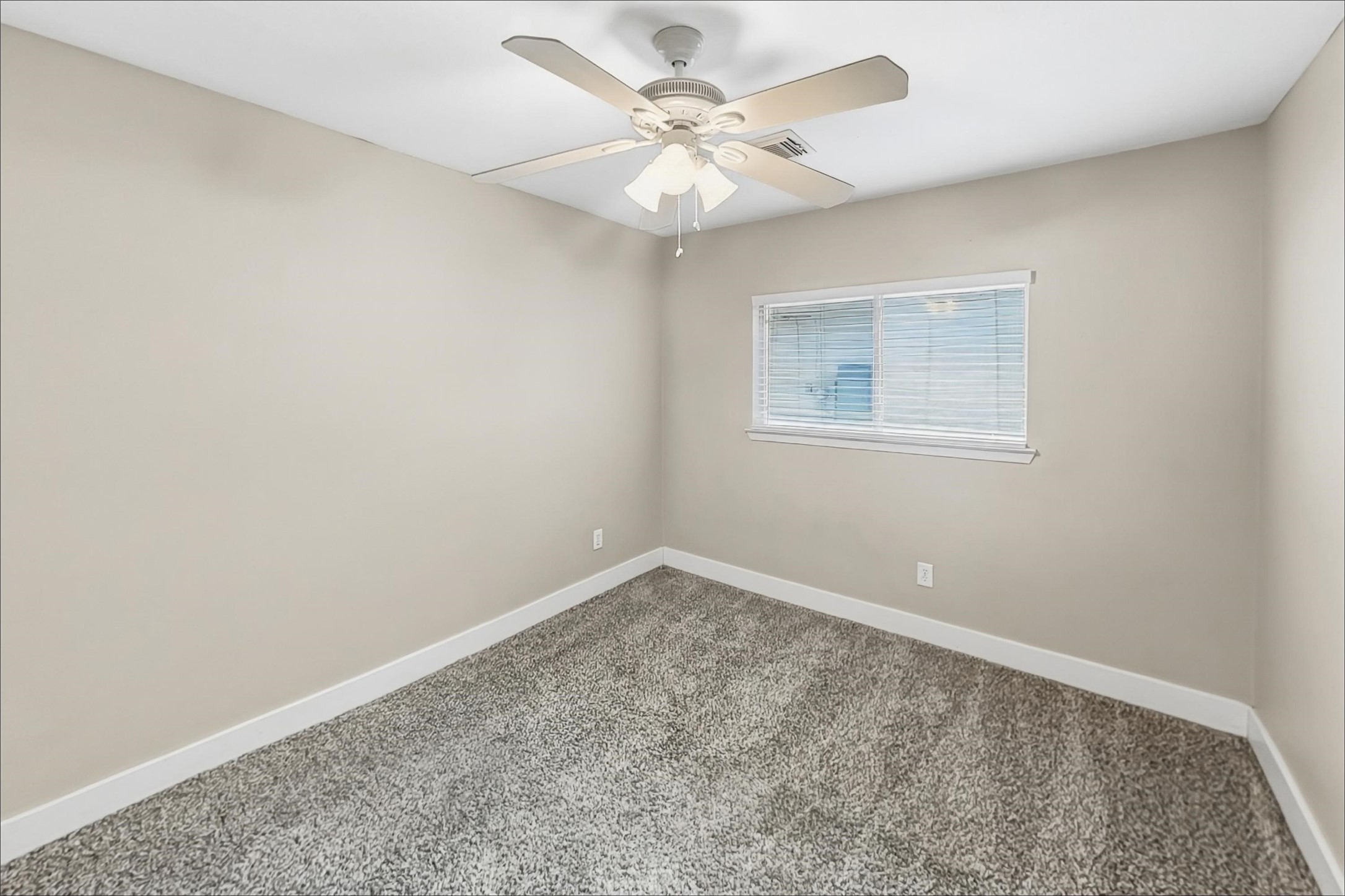 434 Laurel Timbers Drive Property Photo 12
