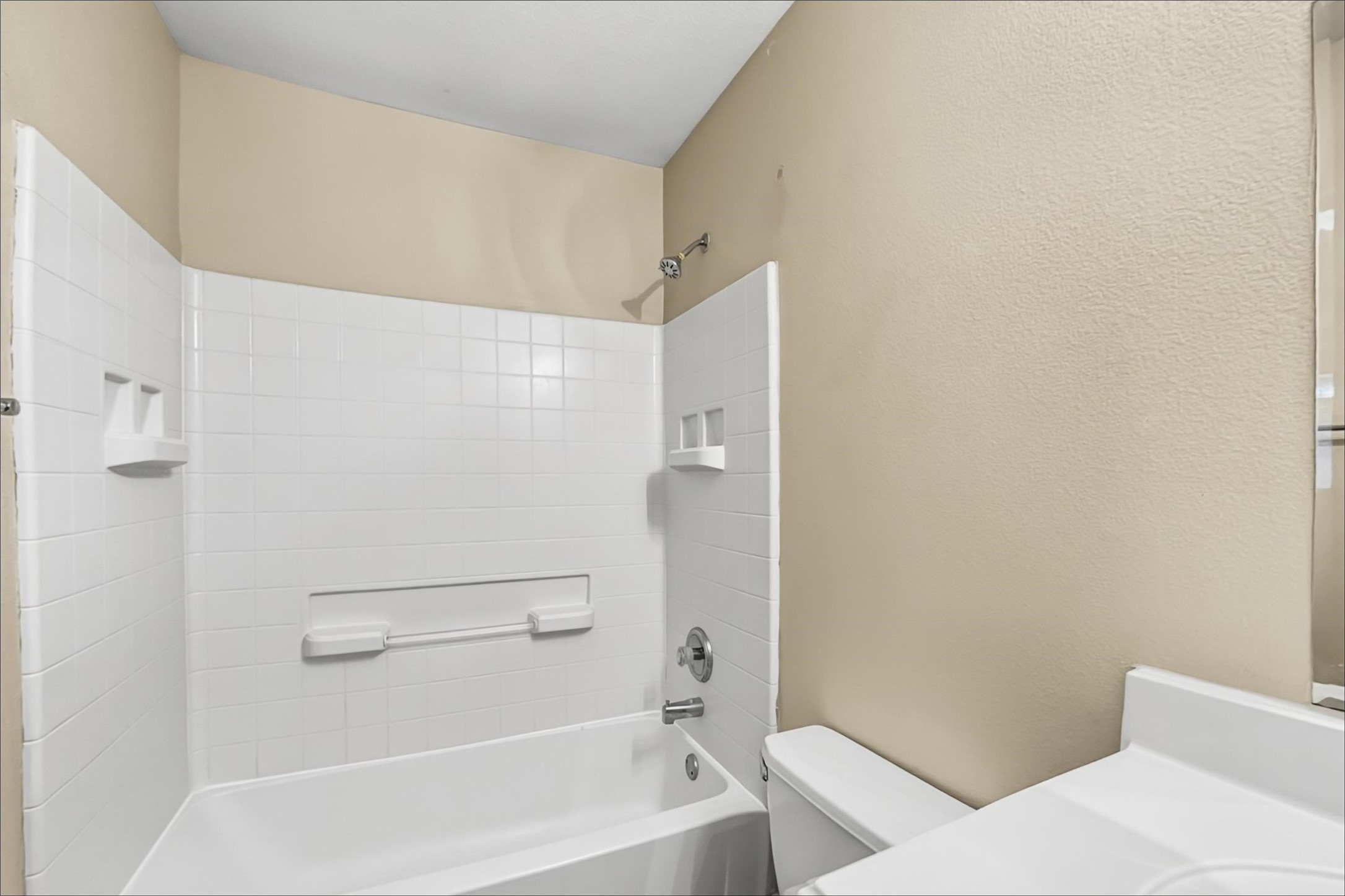 434 Laurel Timbers Drive Property Photo 14