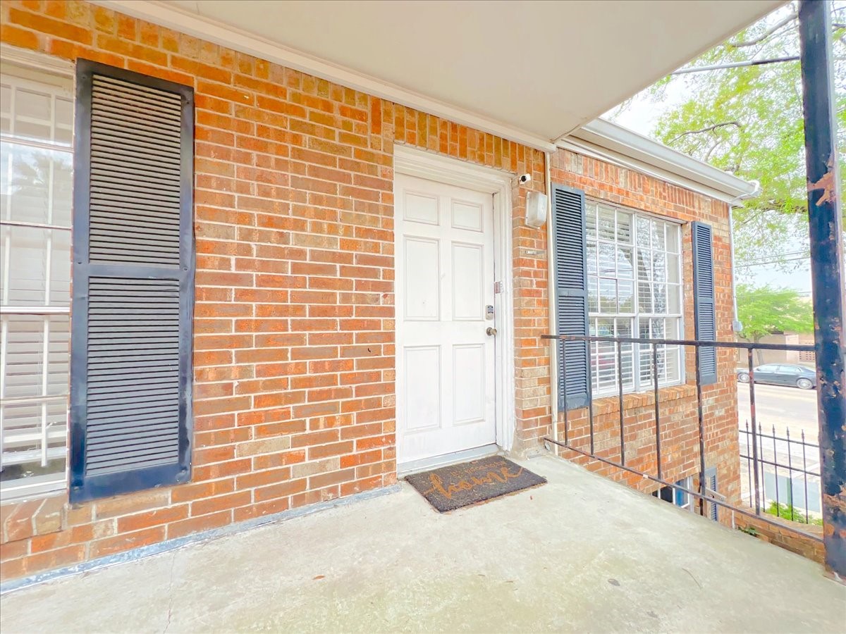 6305 Westward Street 106 Property Photo 1