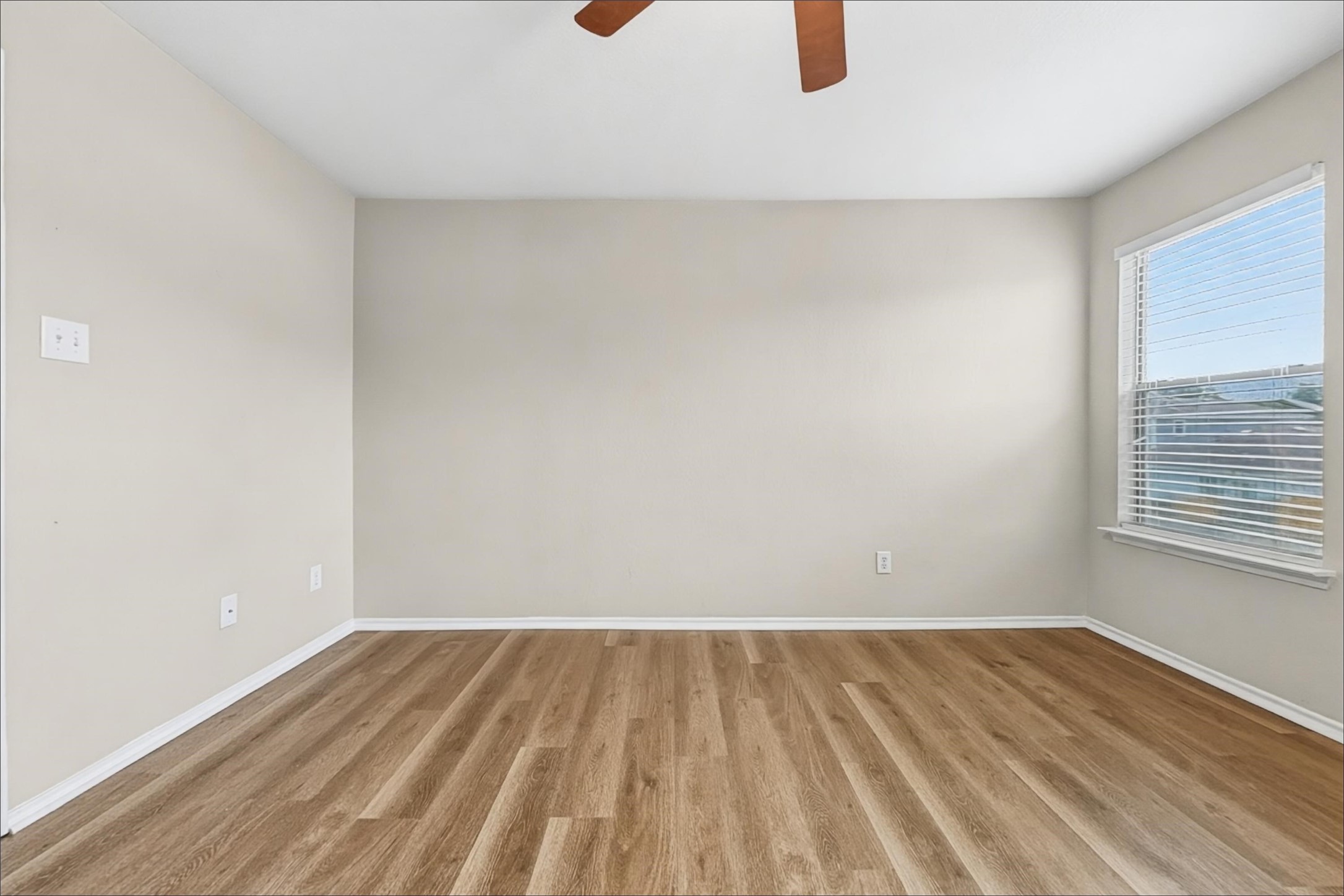 11411 Seven Sisters Drive Property Photo 10