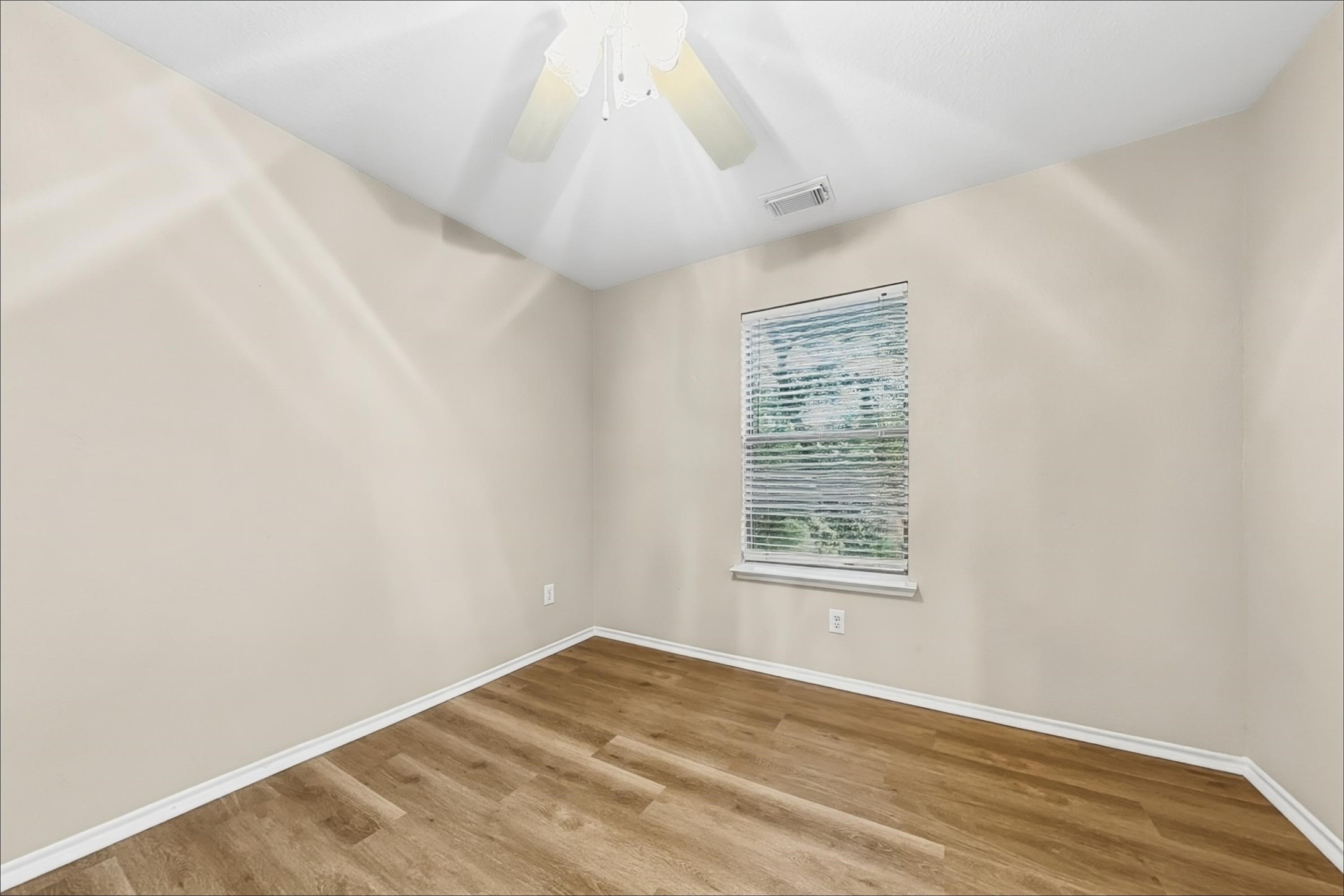 11411 Seven Sisters Drive Property Photo 16