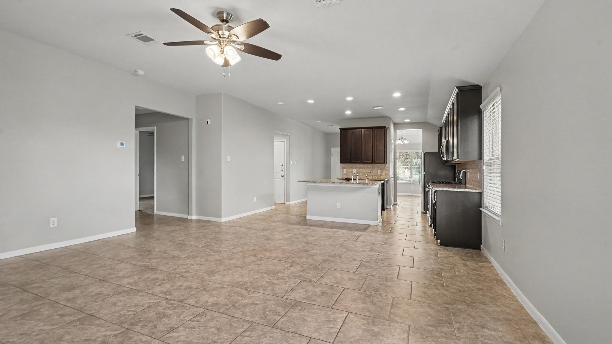 4014 Emperor Valley Lane Property Photo 5