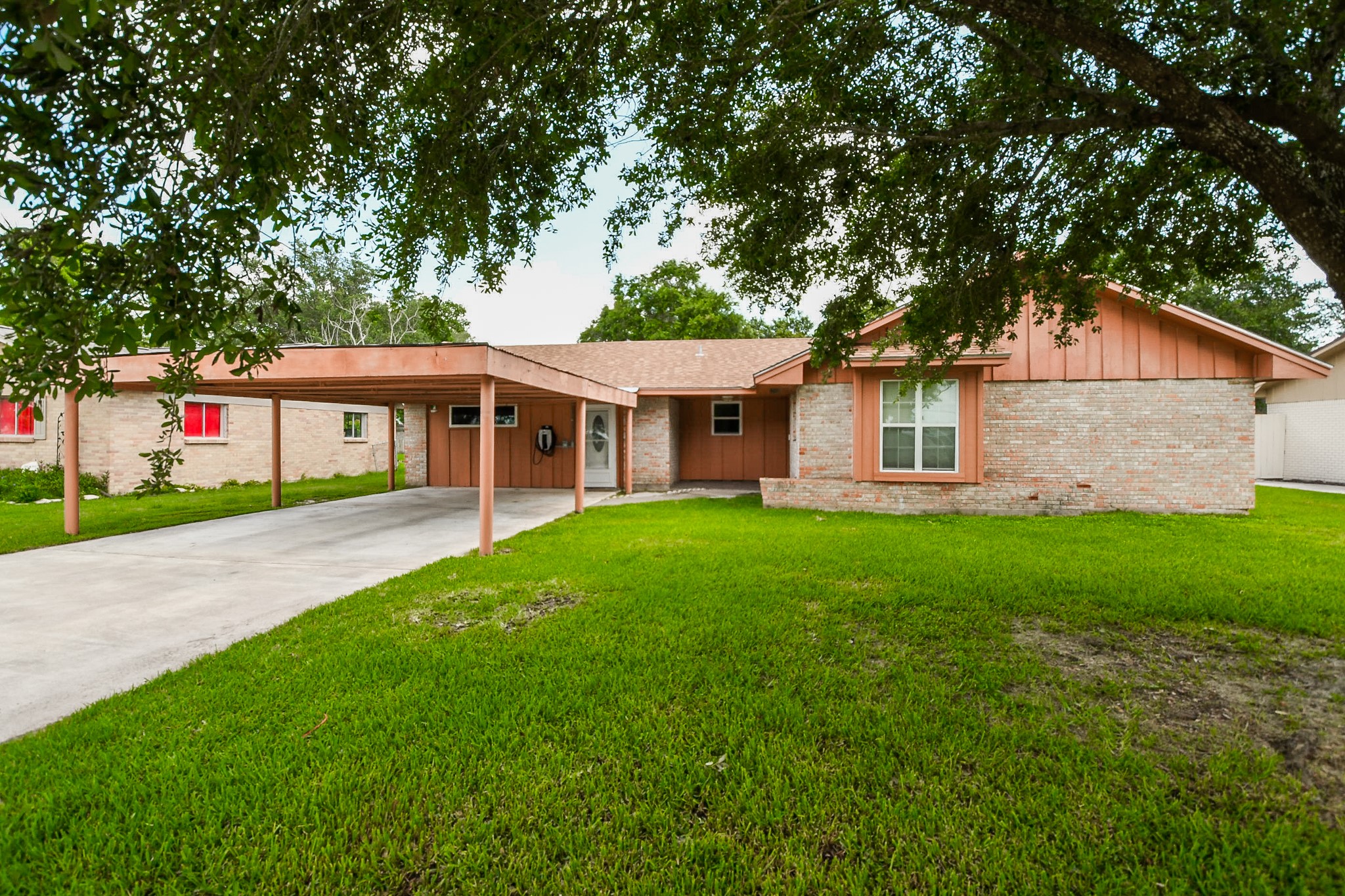 609 Jackson Street Property Photo 1